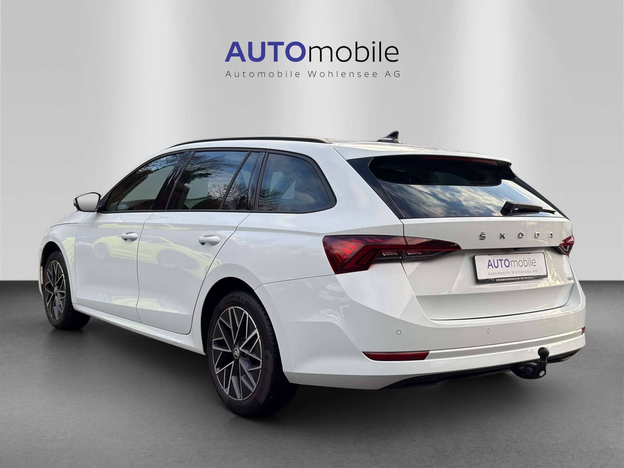 listing desktop thumbnail image 6