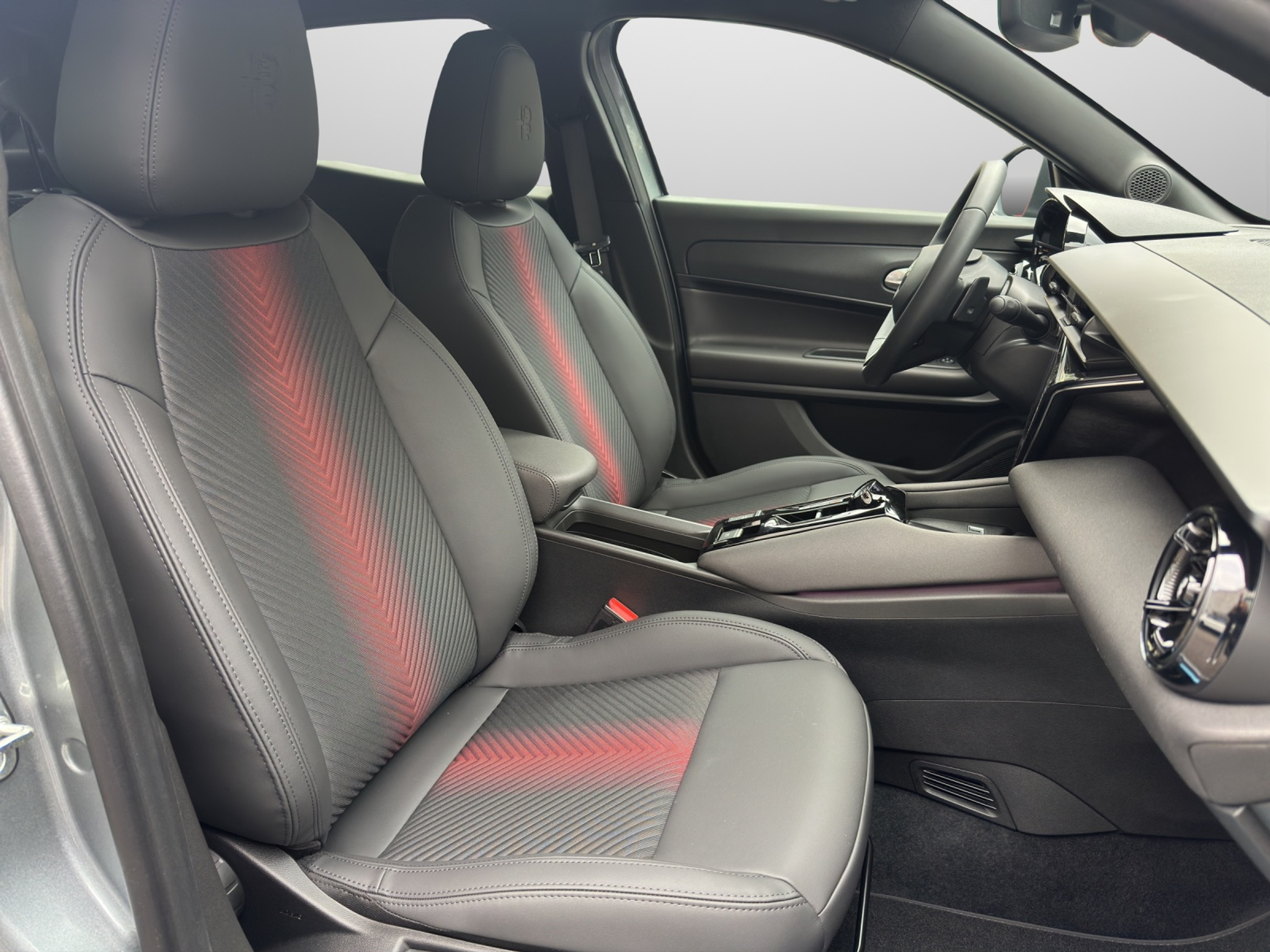 listing desktop thumbnail image 12