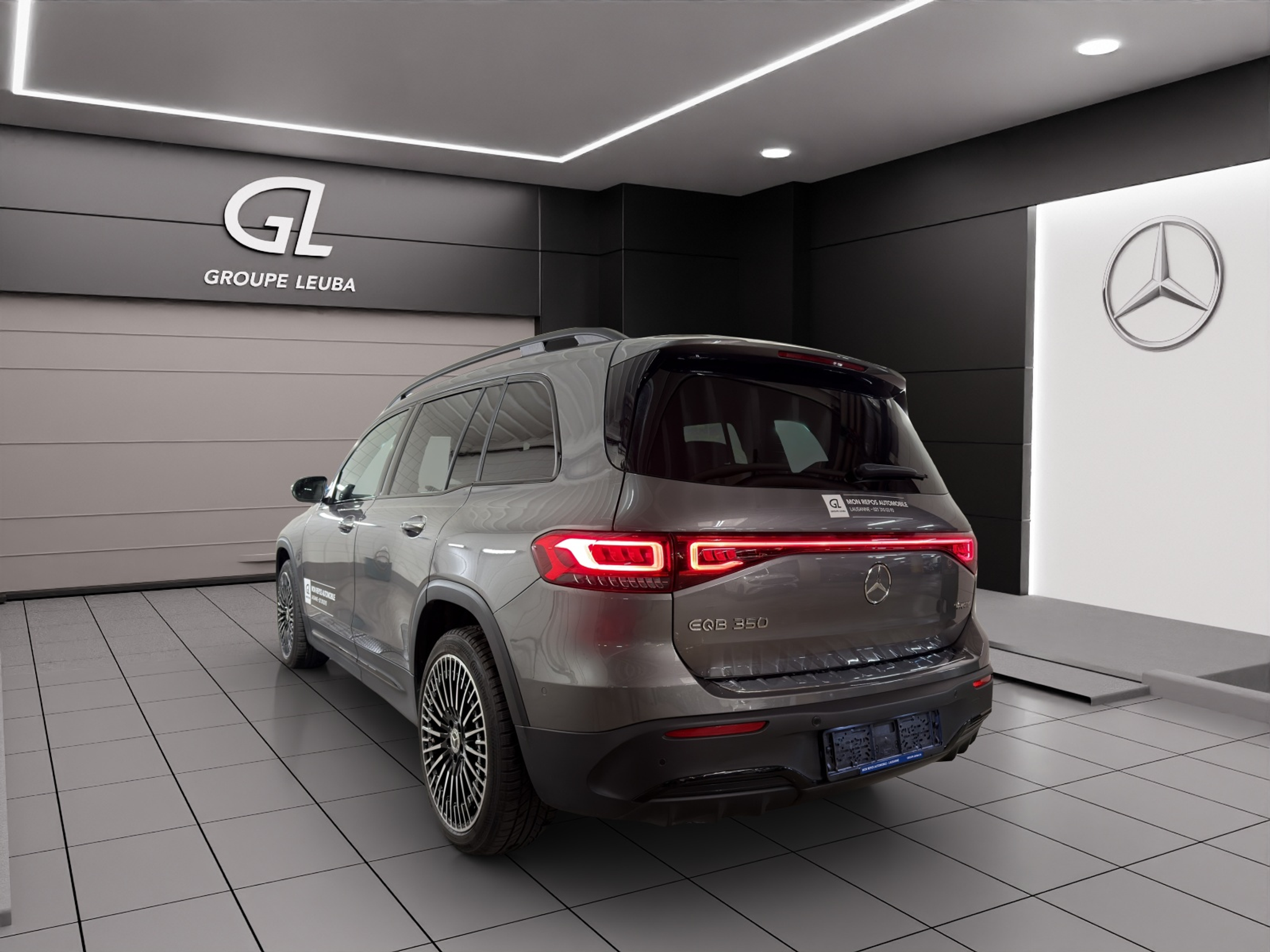 listing desktop thumbnail image 3