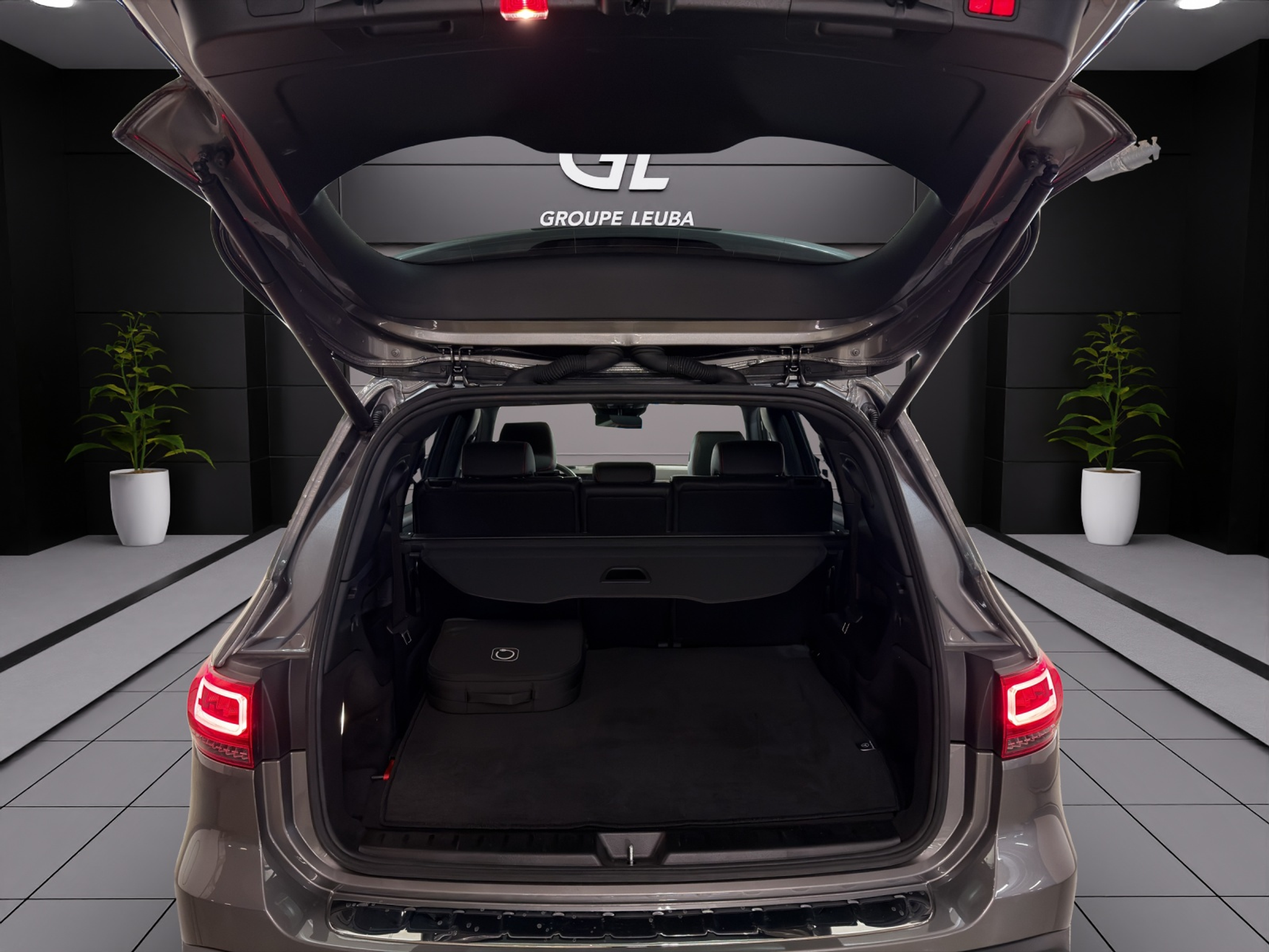 listing desktop thumbnail image 10