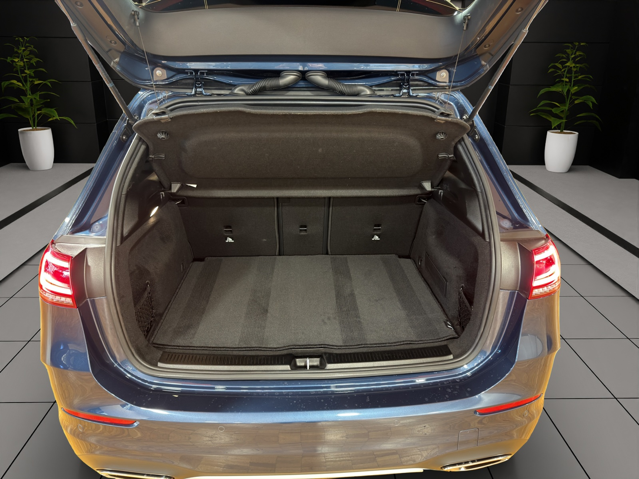 listing desktop thumbnail image 10