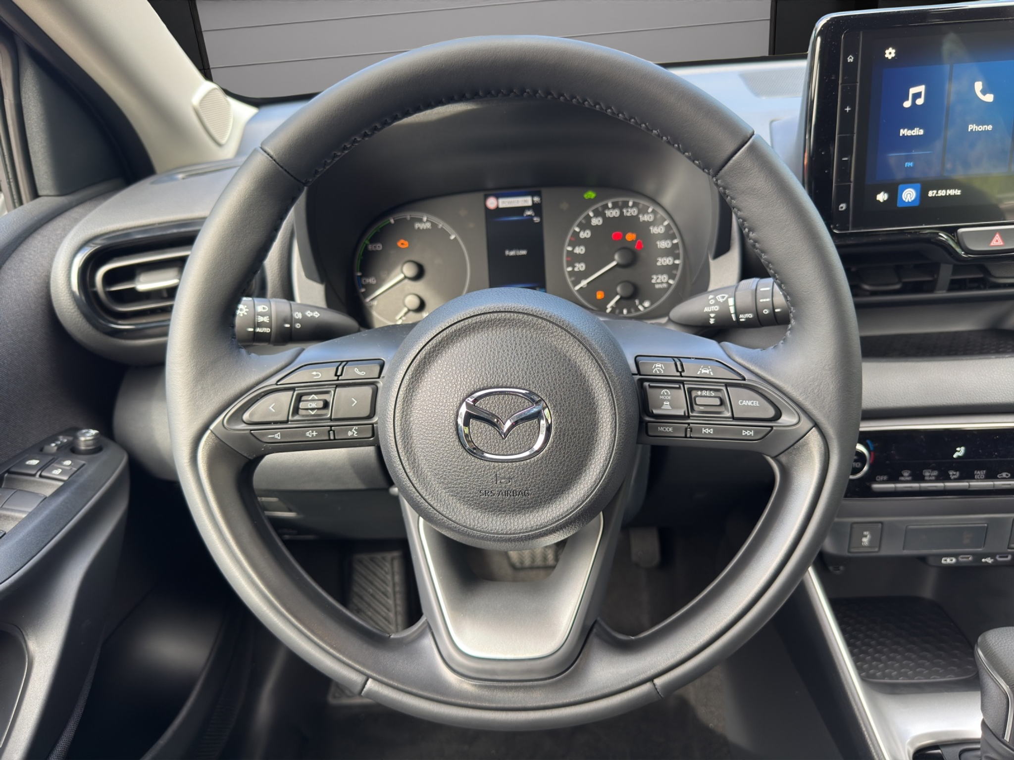 listing desktop thumbnail image 11