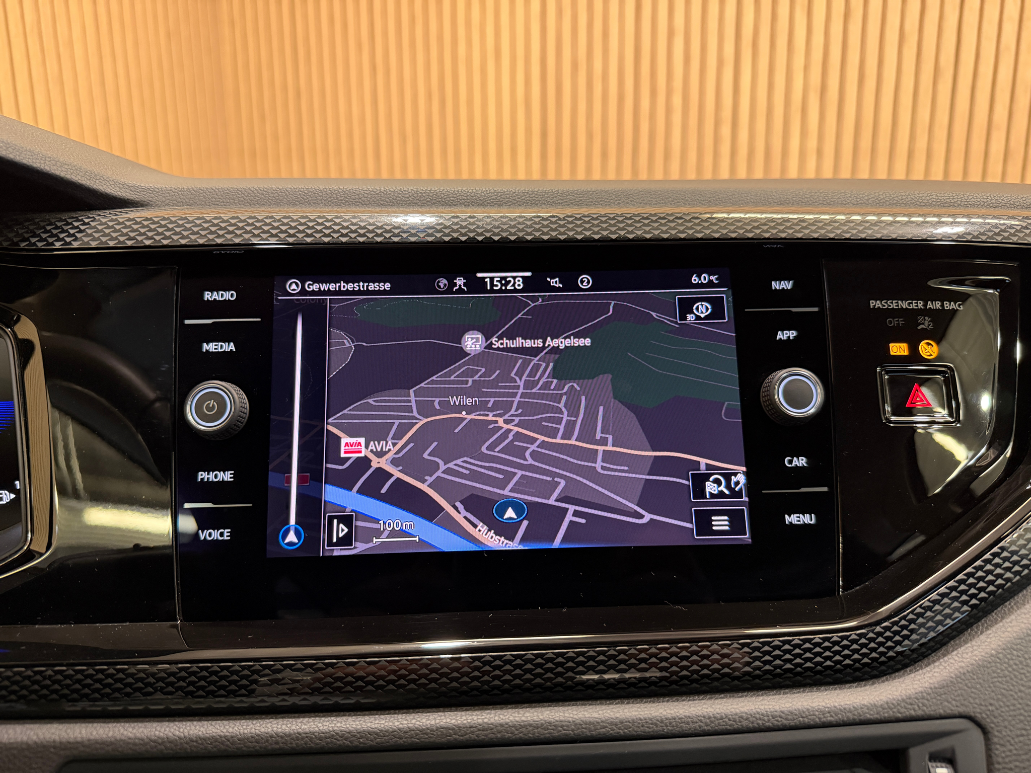 listing desktop thumbnail image 11