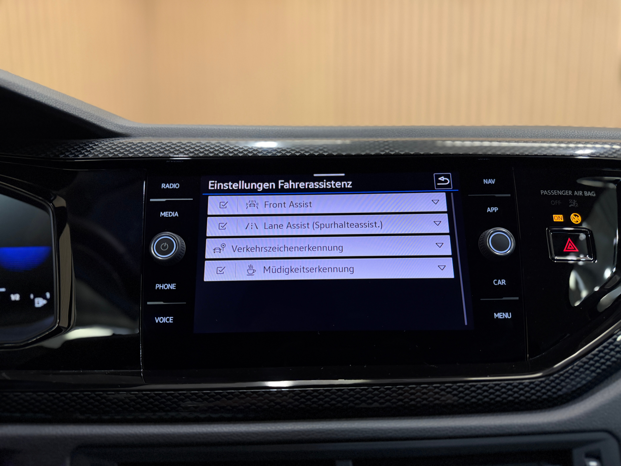 listing desktop thumbnail image 14