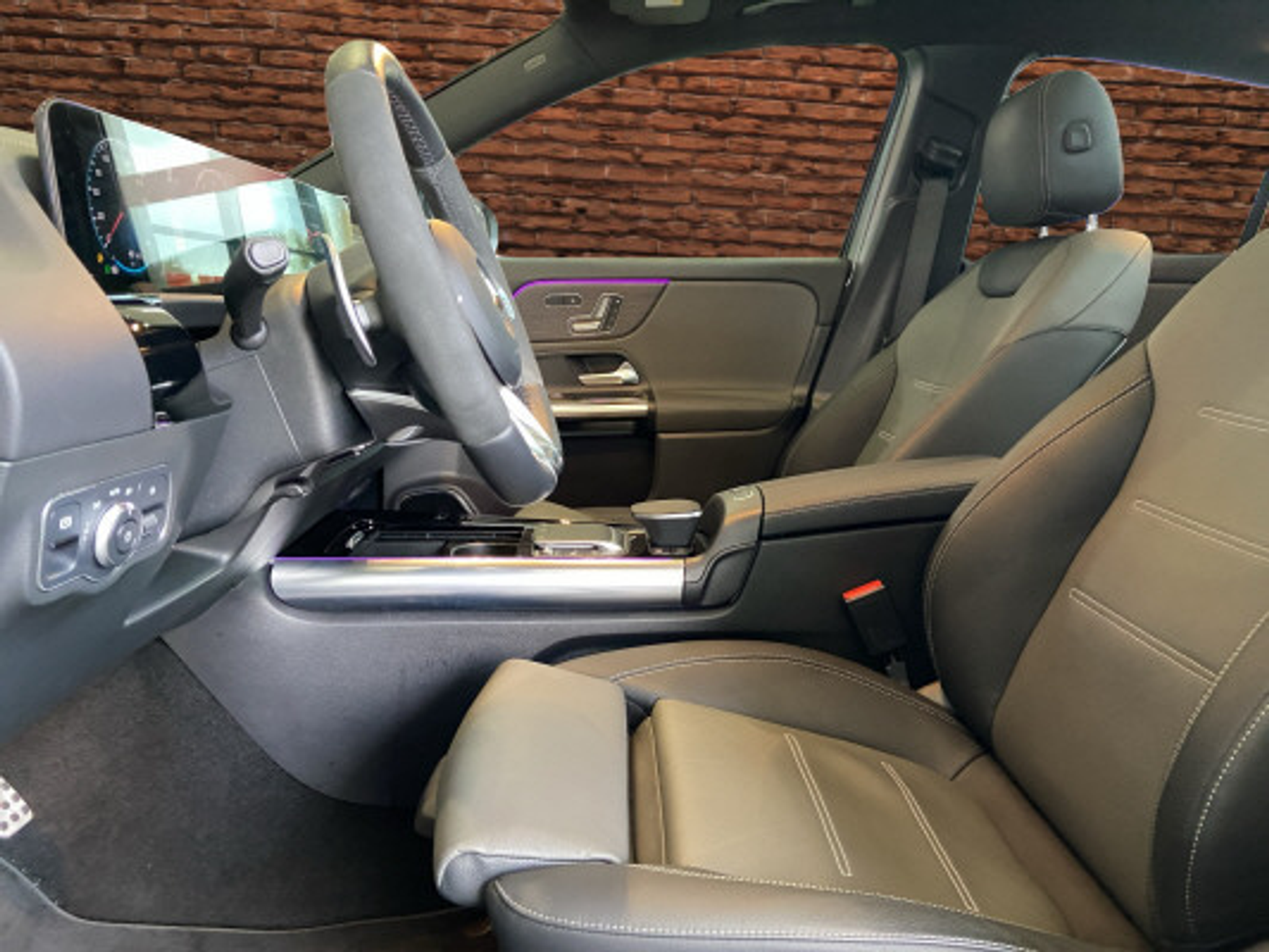 listing desktop thumbnail image 10