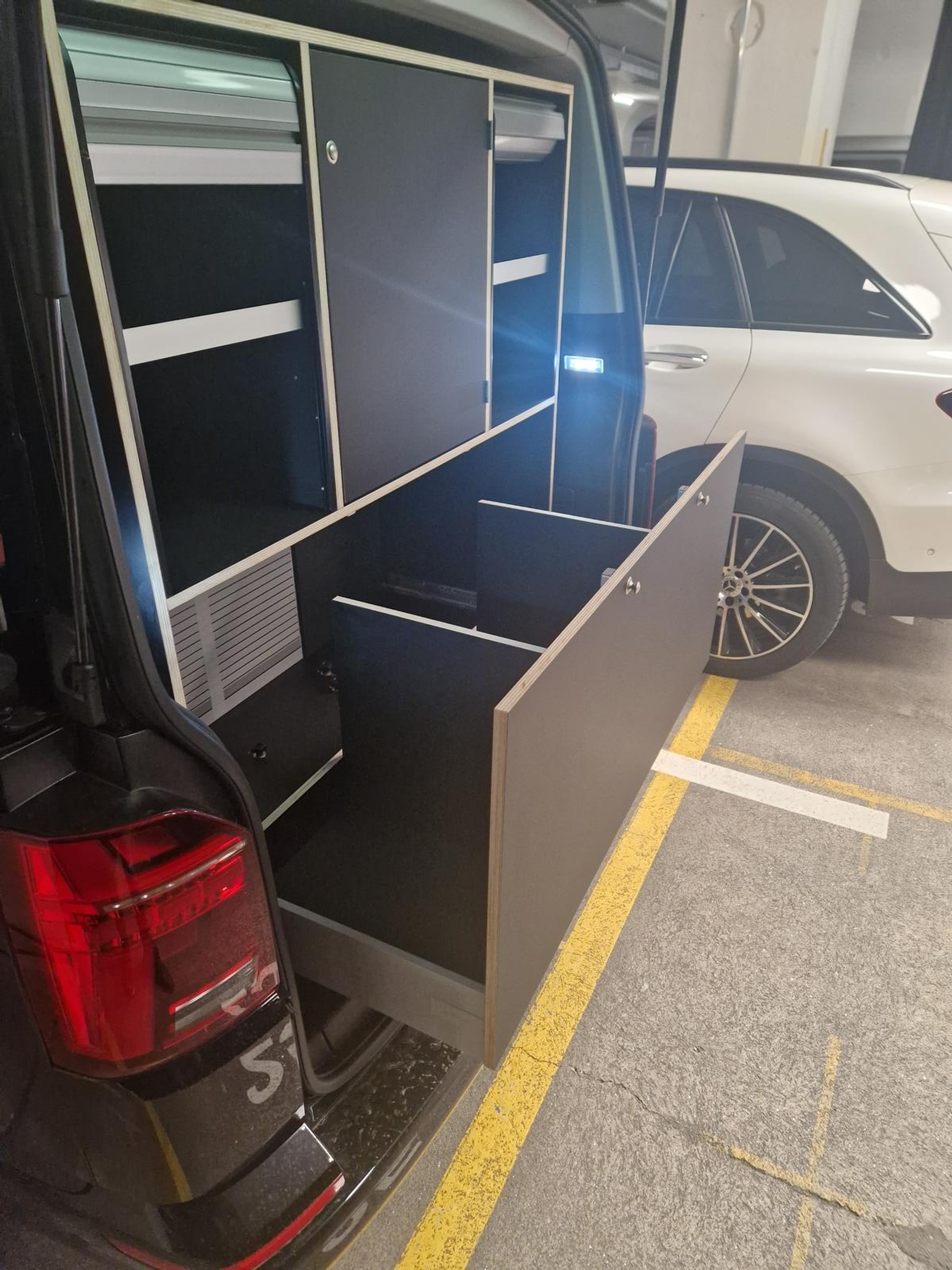 listing desktop thumbnail image 29