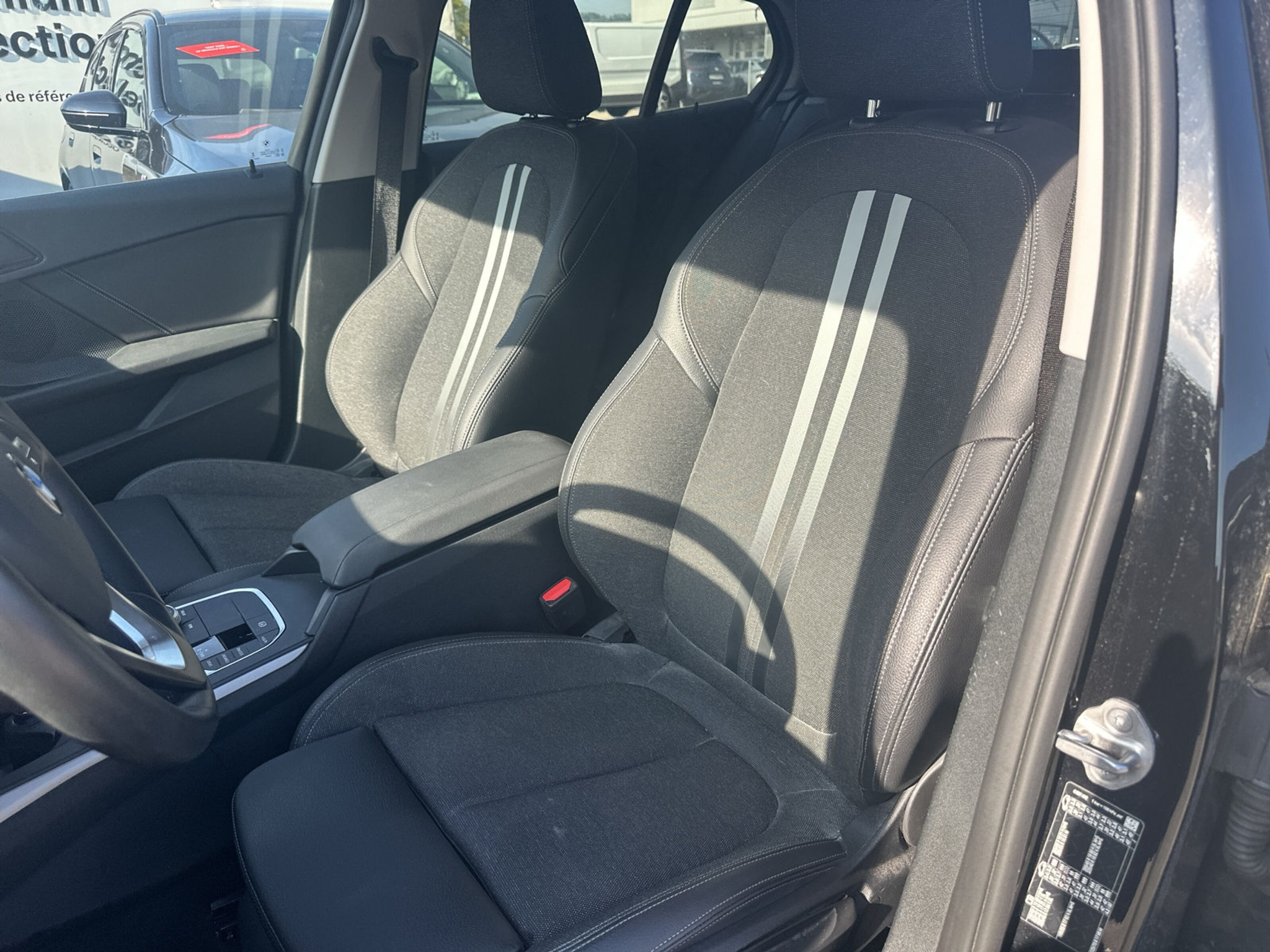 listing desktop thumbnail image 9