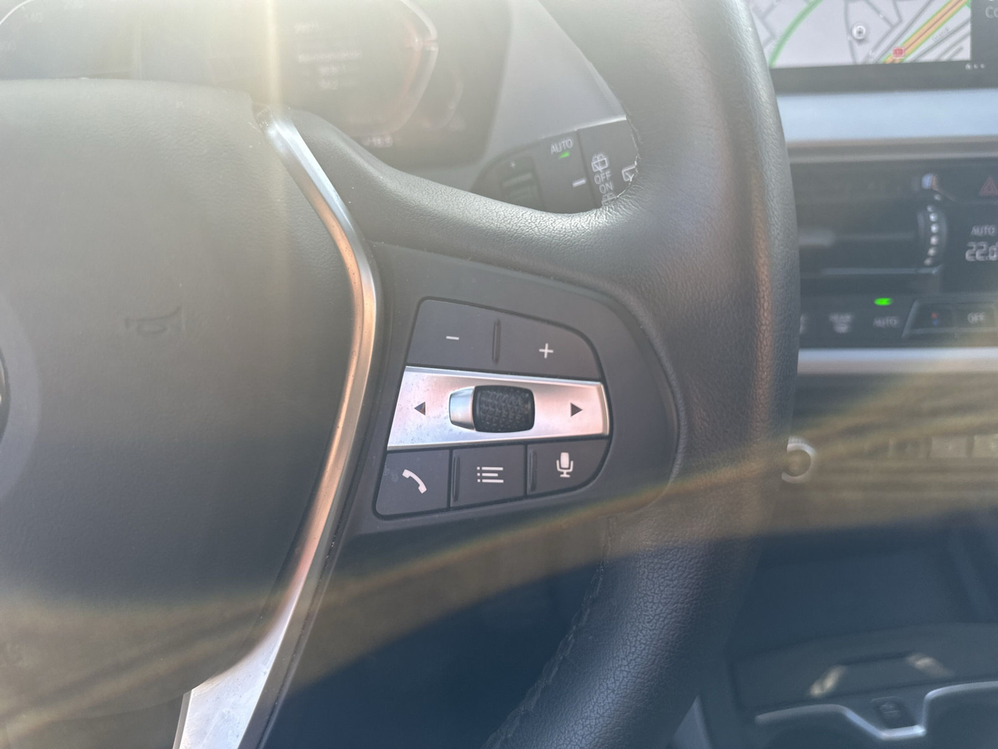 listing desktop thumbnail image 15