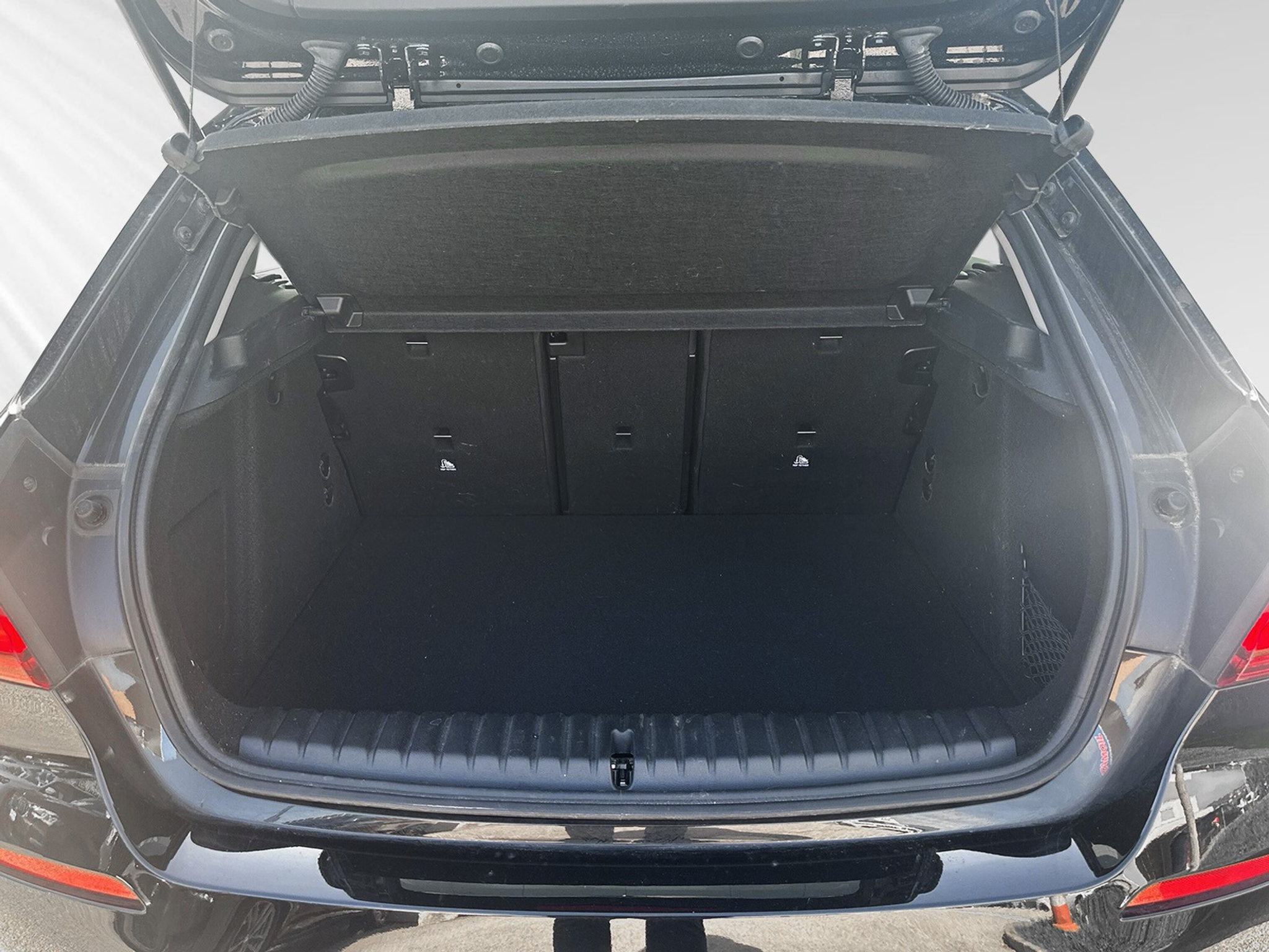 listing desktop thumbnail image 7