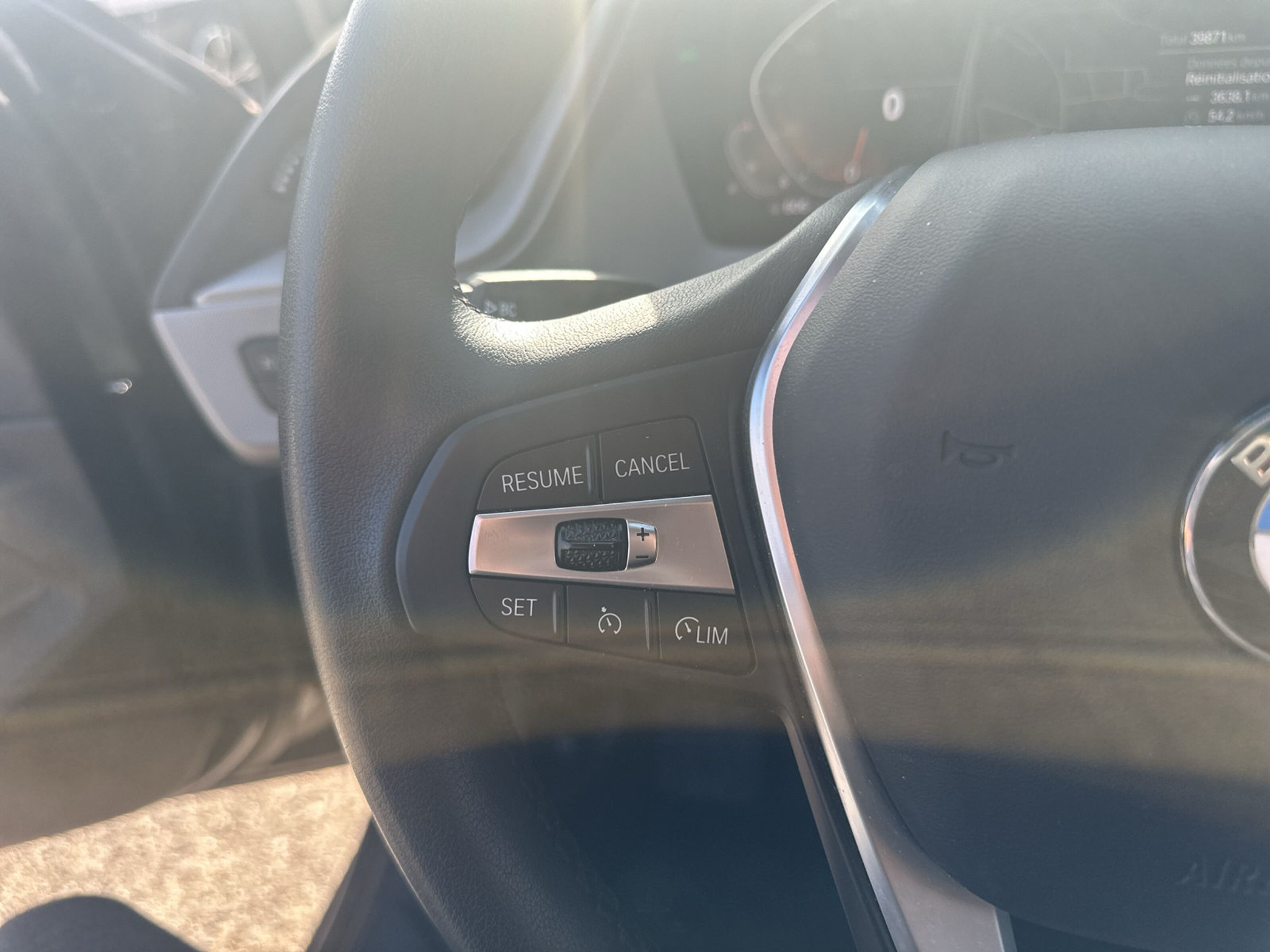 listing desktop thumbnail image 14