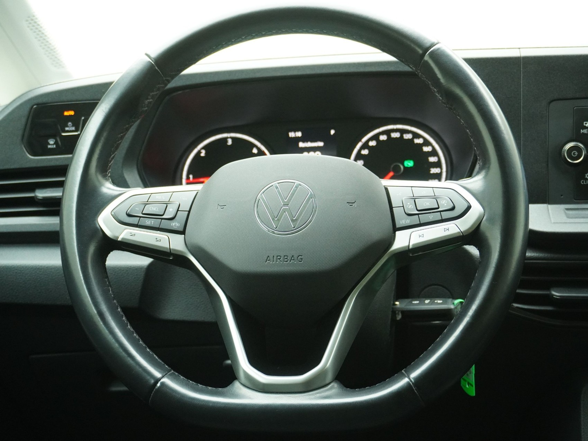 listing desktop thumbnail image 8