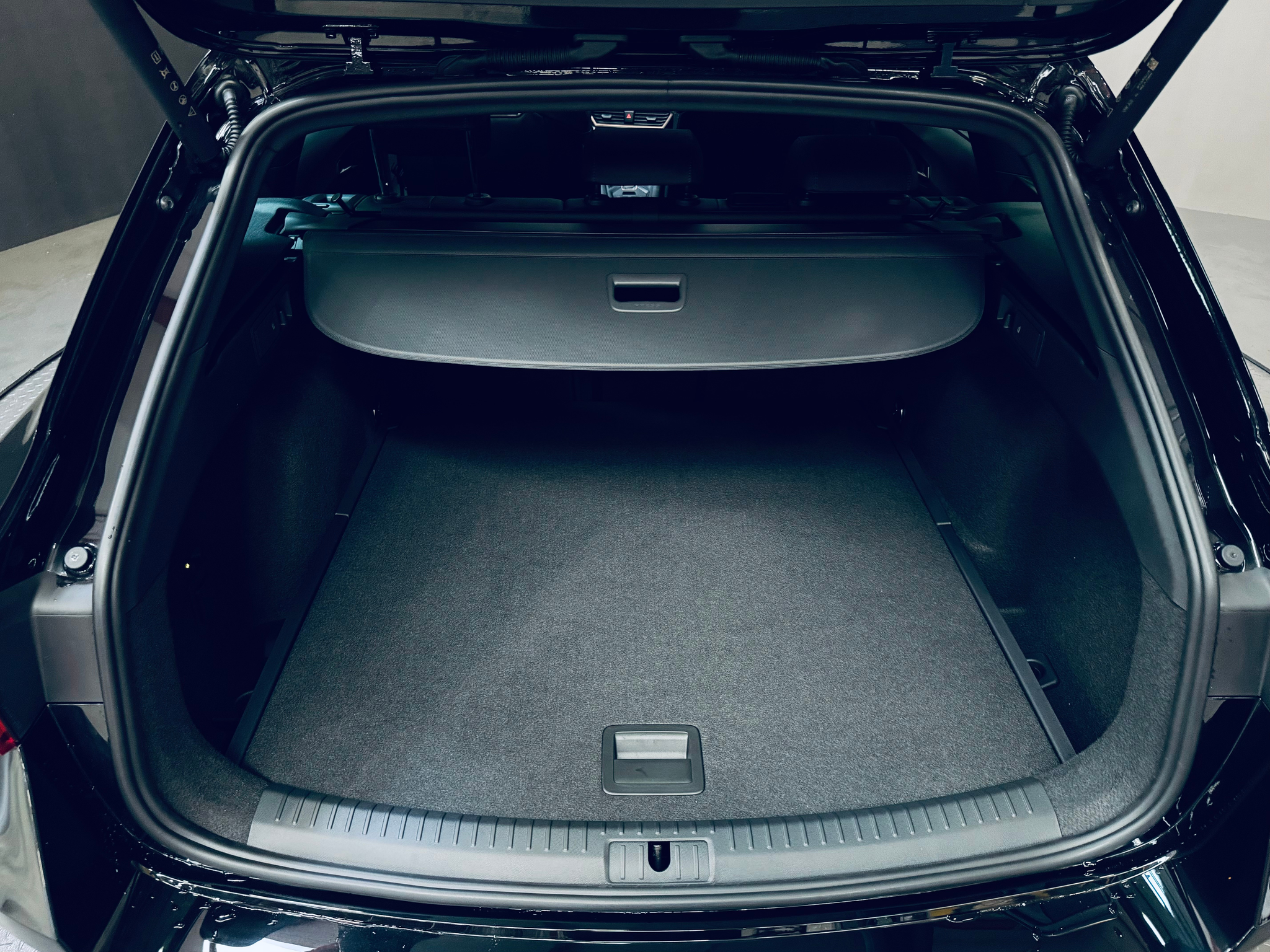 listing desktop thumbnail image 10