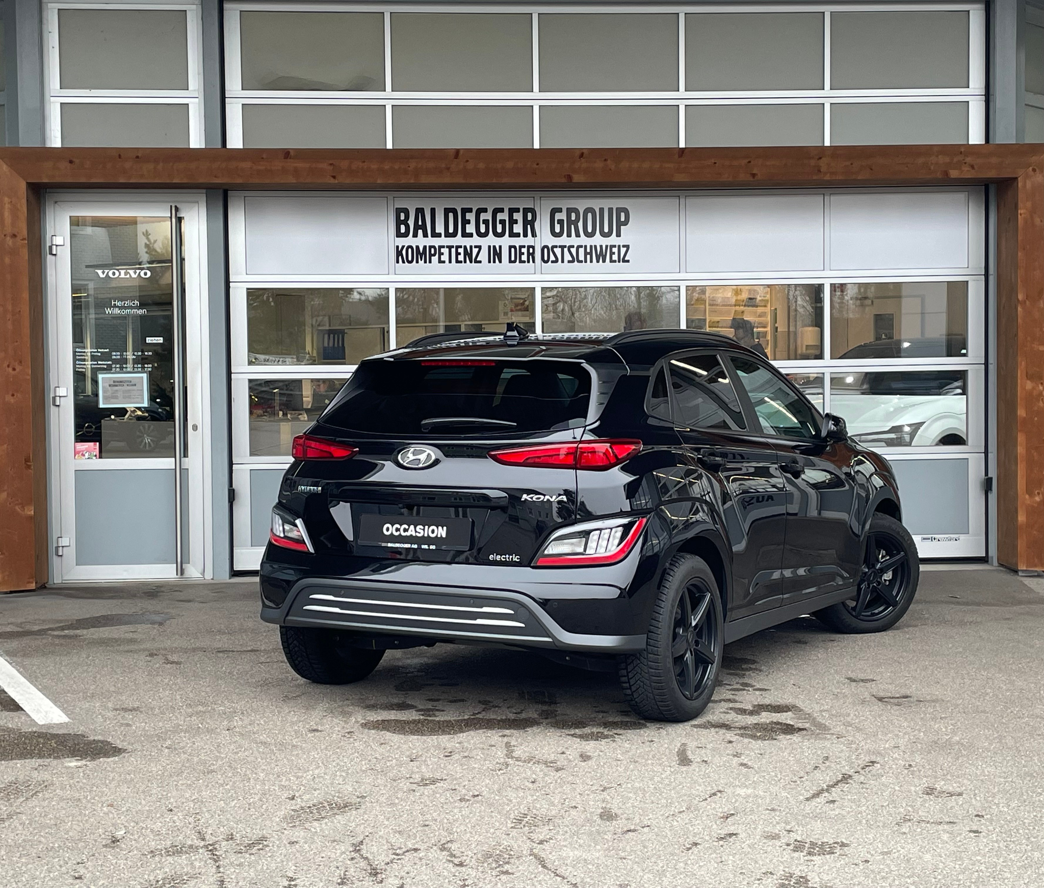 listing desktop thumbnail image 2