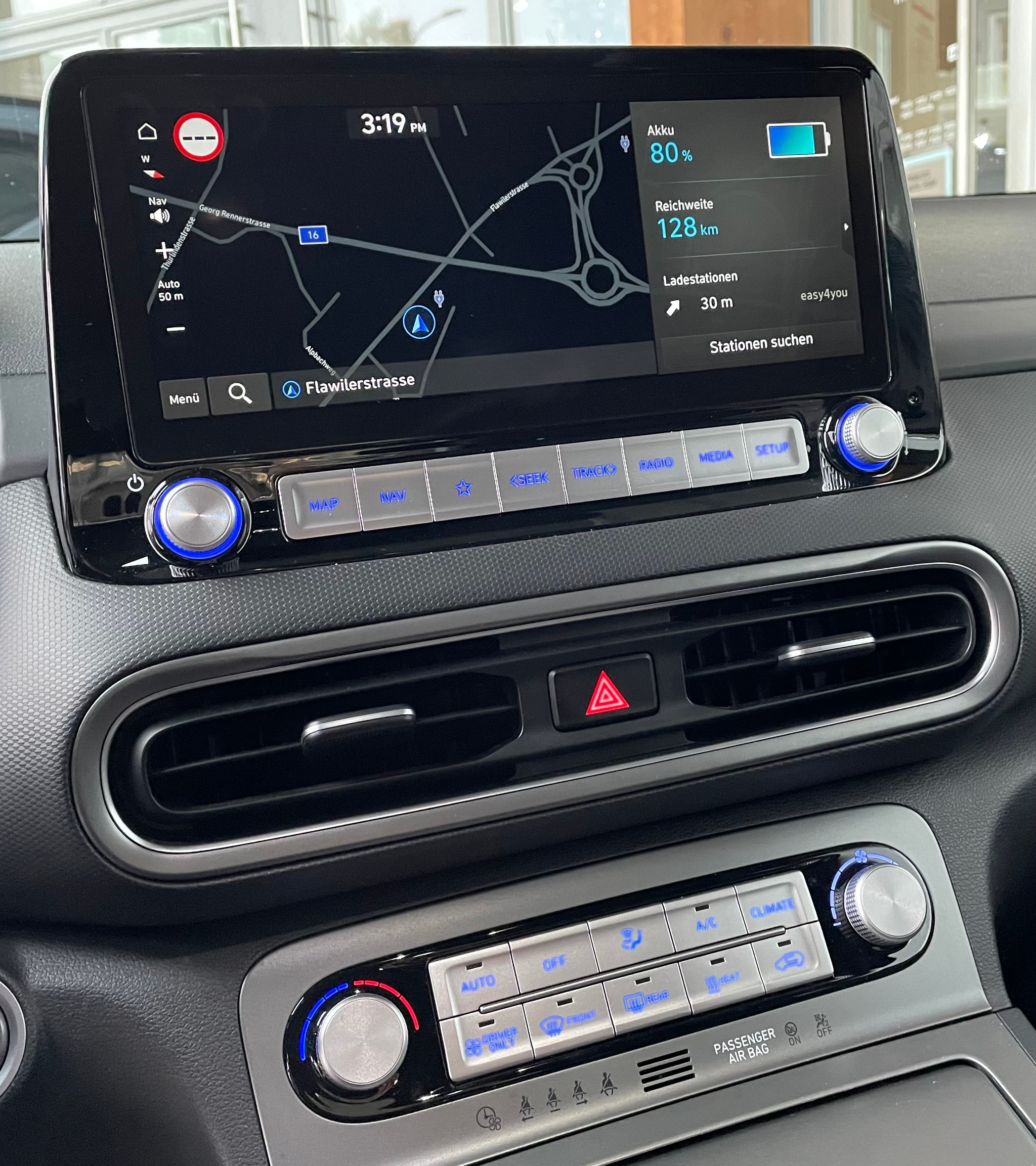 listing desktop thumbnail image 12