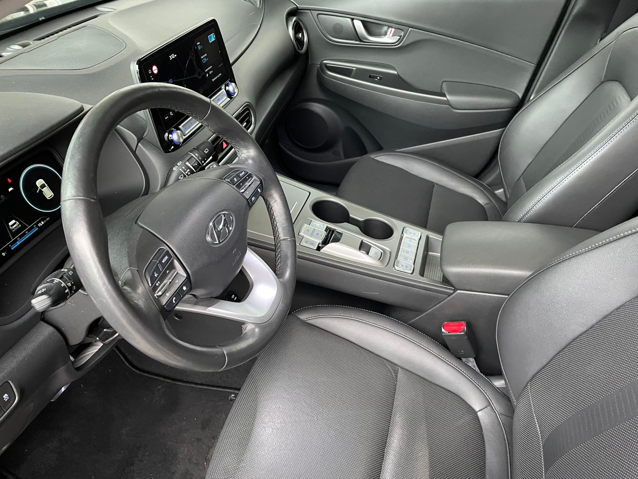 listing desktop thumbnail image 3