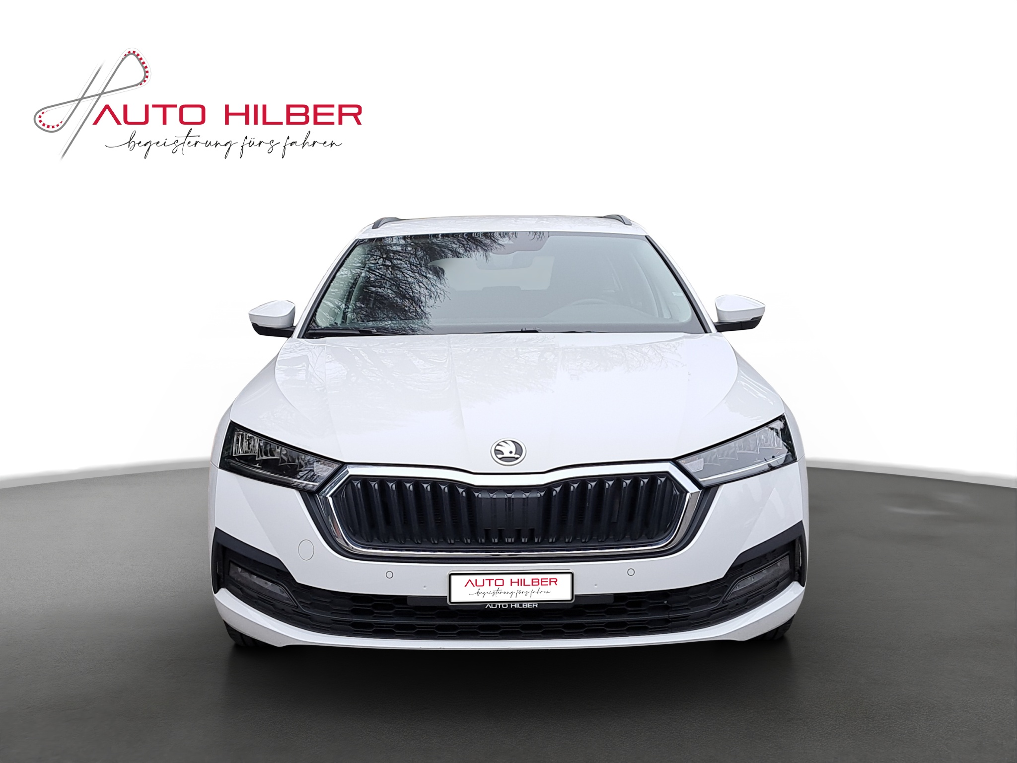 listing desktop thumbnail image 1