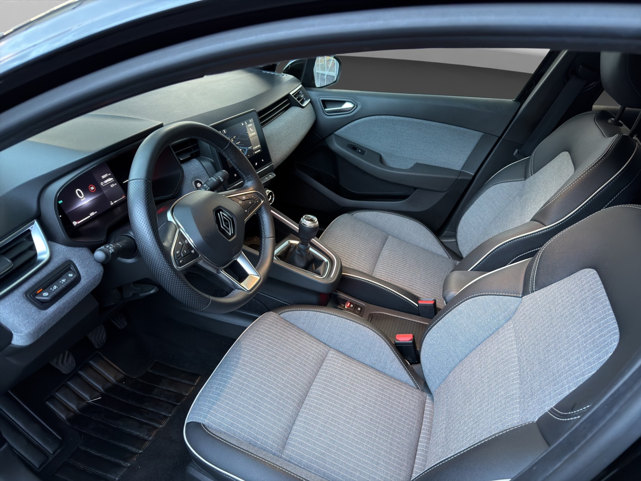 listing desktop thumbnail image 5