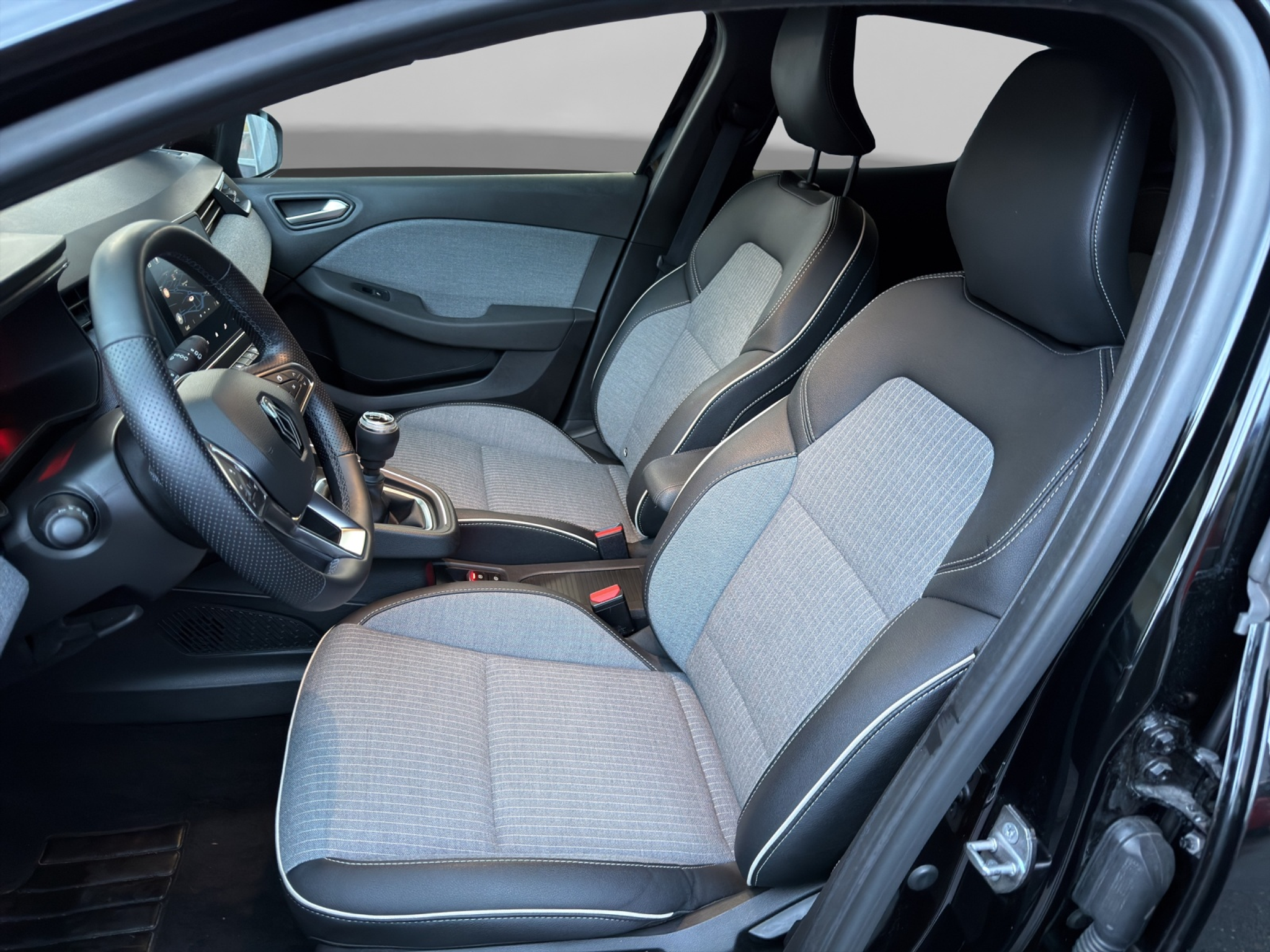 listing desktop thumbnail image 7