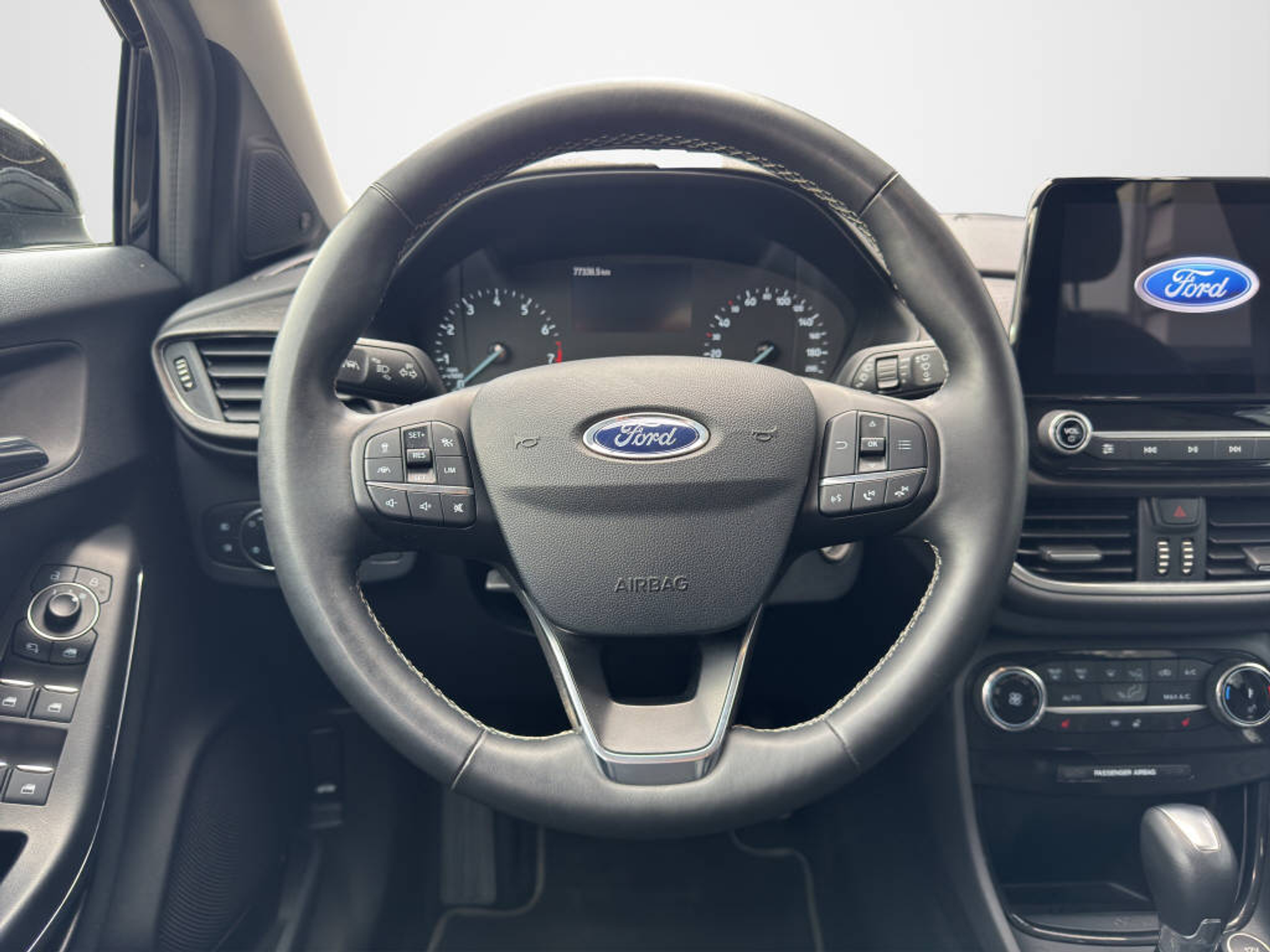 listing desktop thumbnail image 6