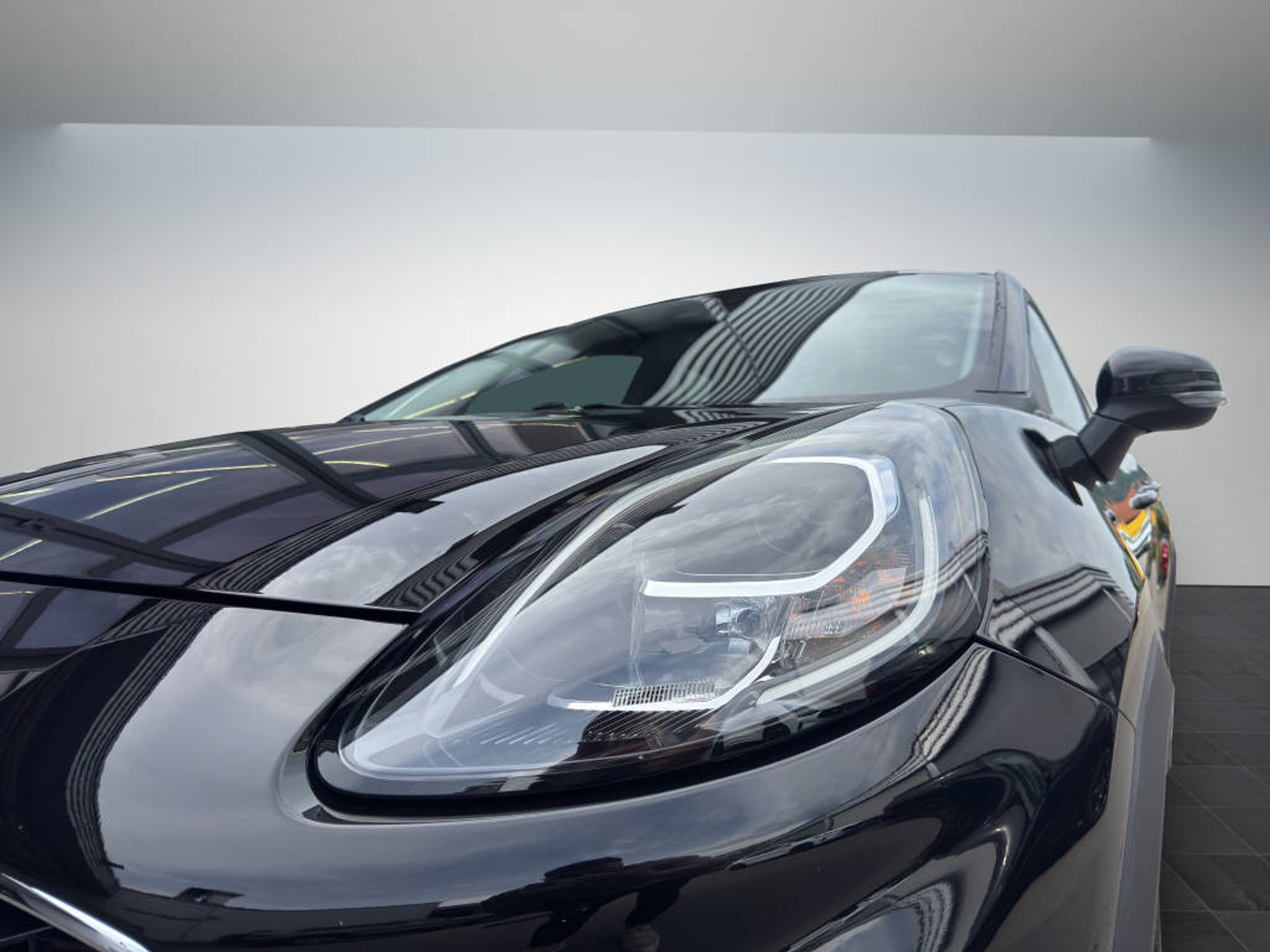 listing desktop thumbnail image 13