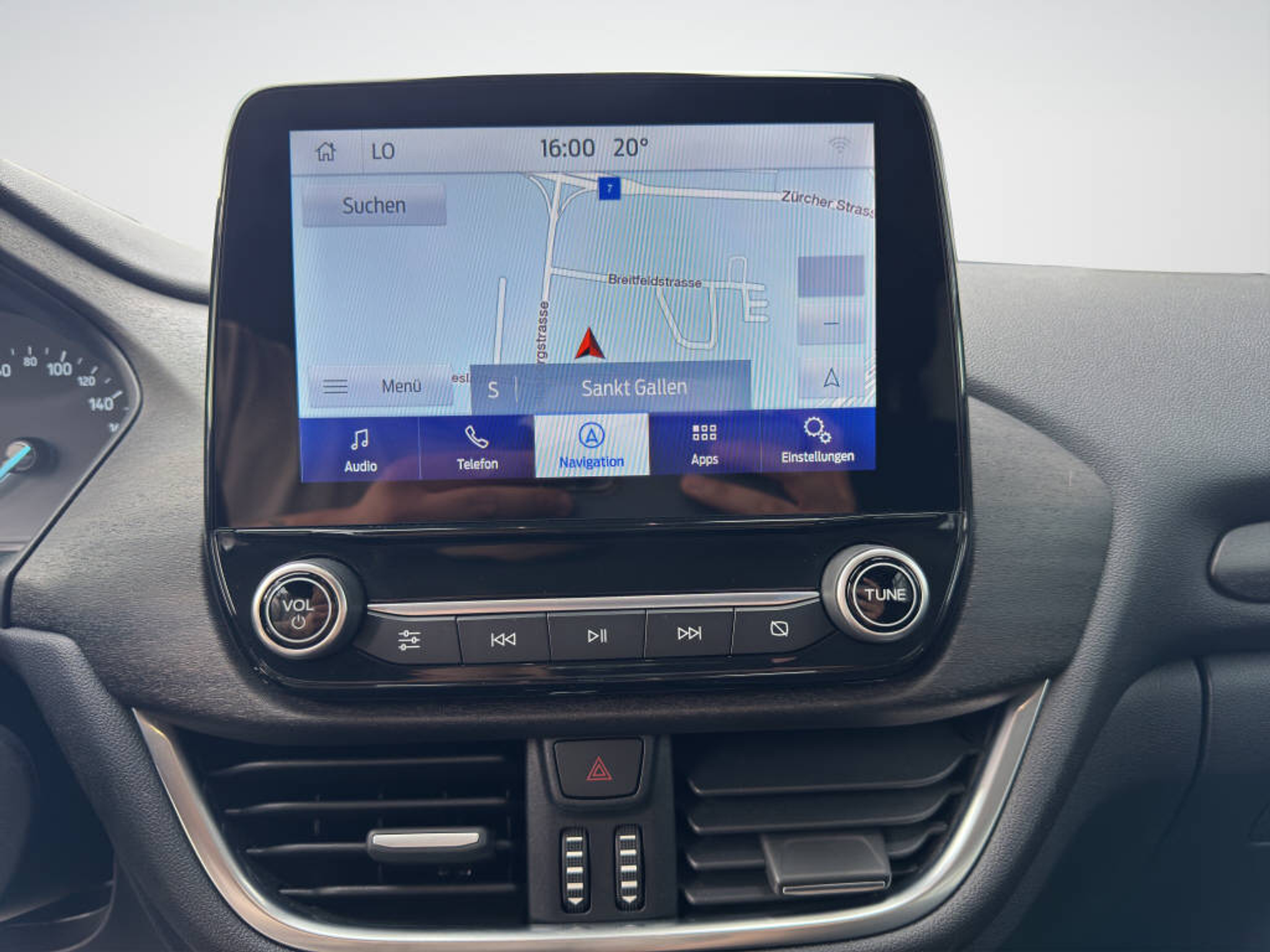 listing desktop thumbnail image 8