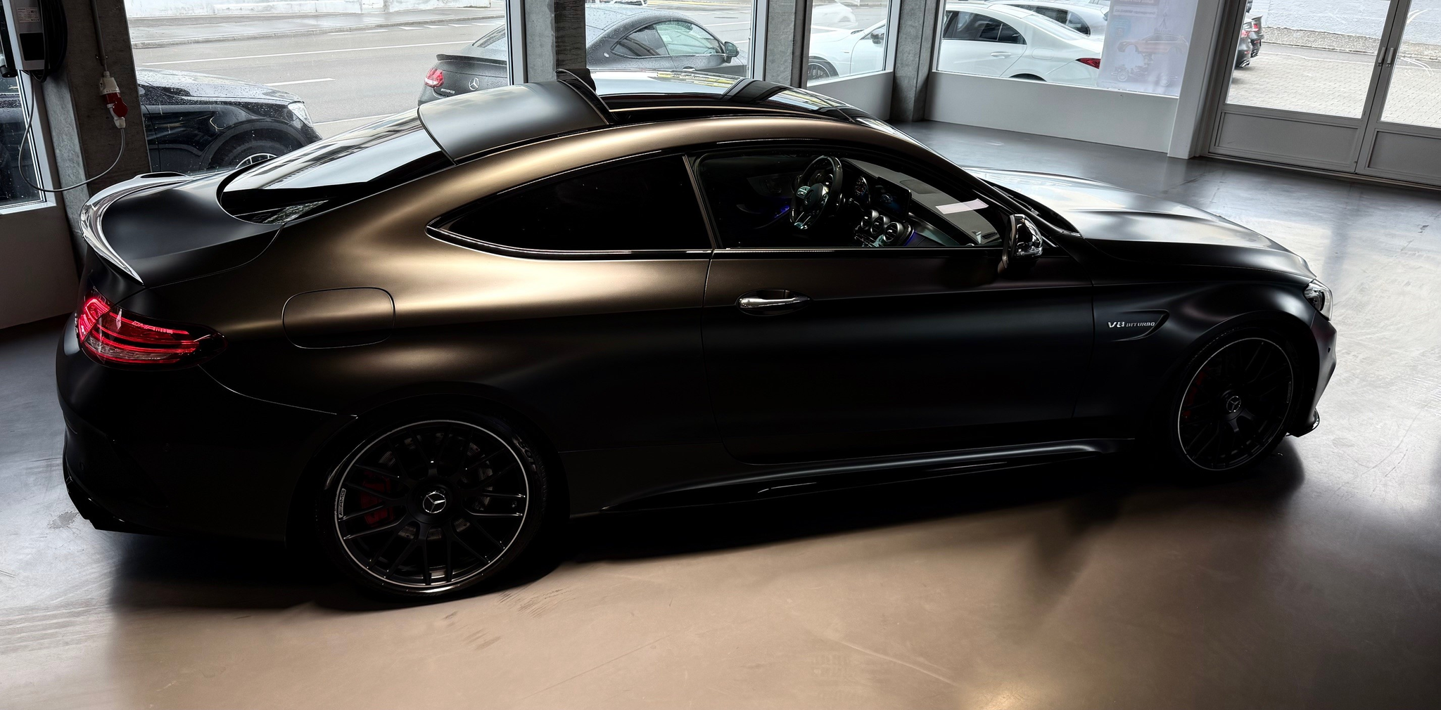 listing desktop thumbnail image 5