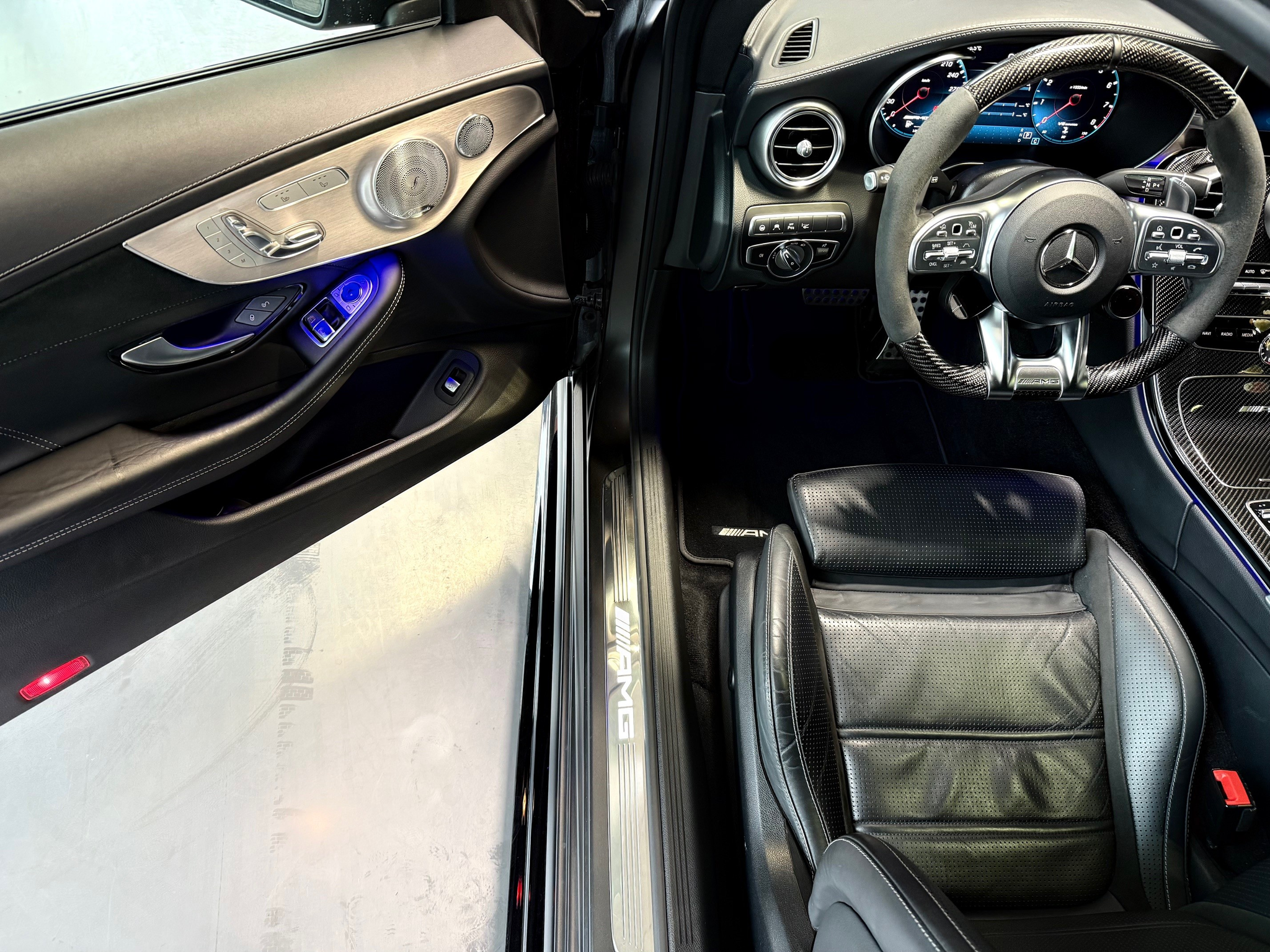 listing desktop thumbnail image 9