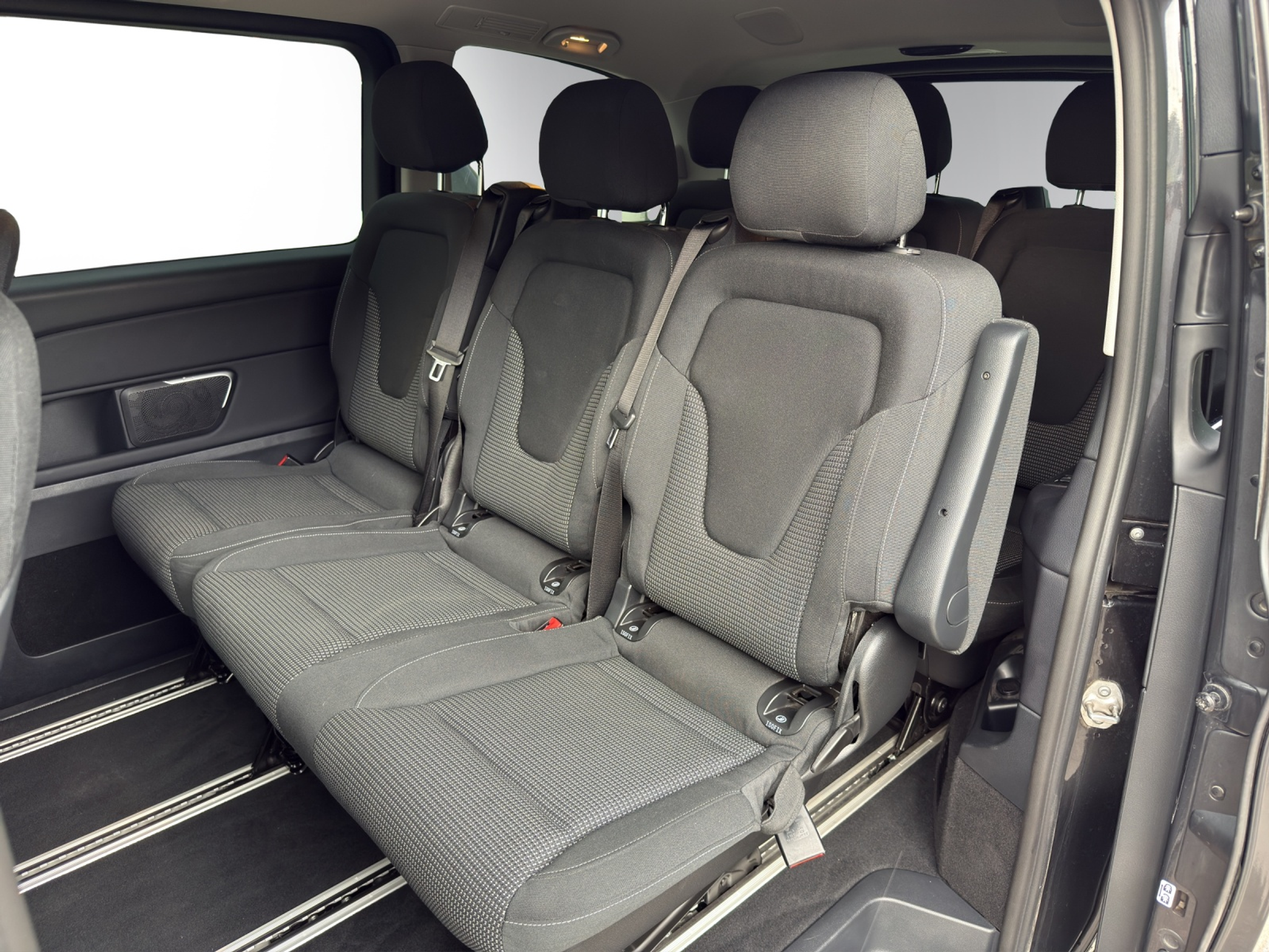 listing desktop thumbnail image 7