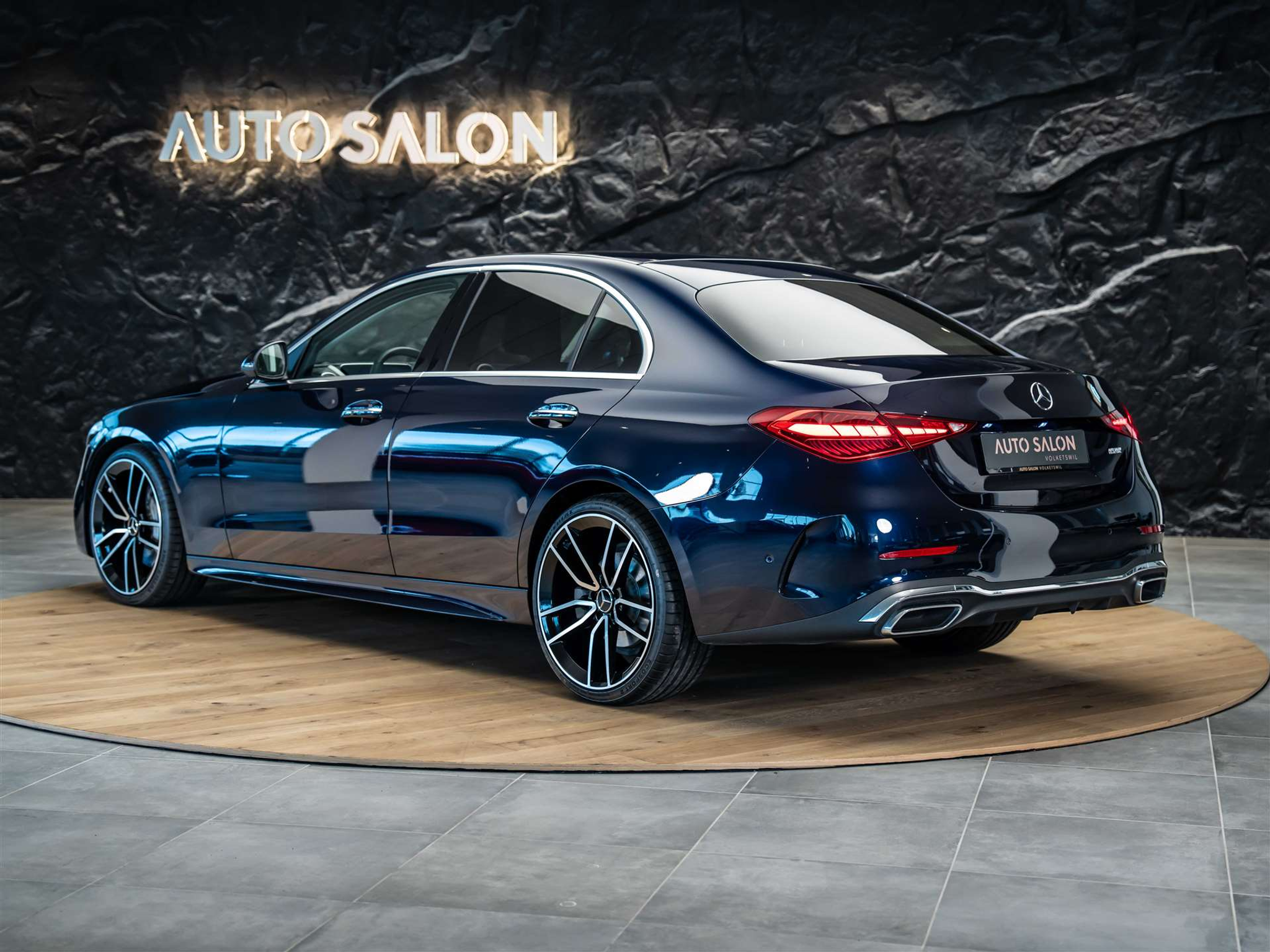 listing desktop thumbnail image 2