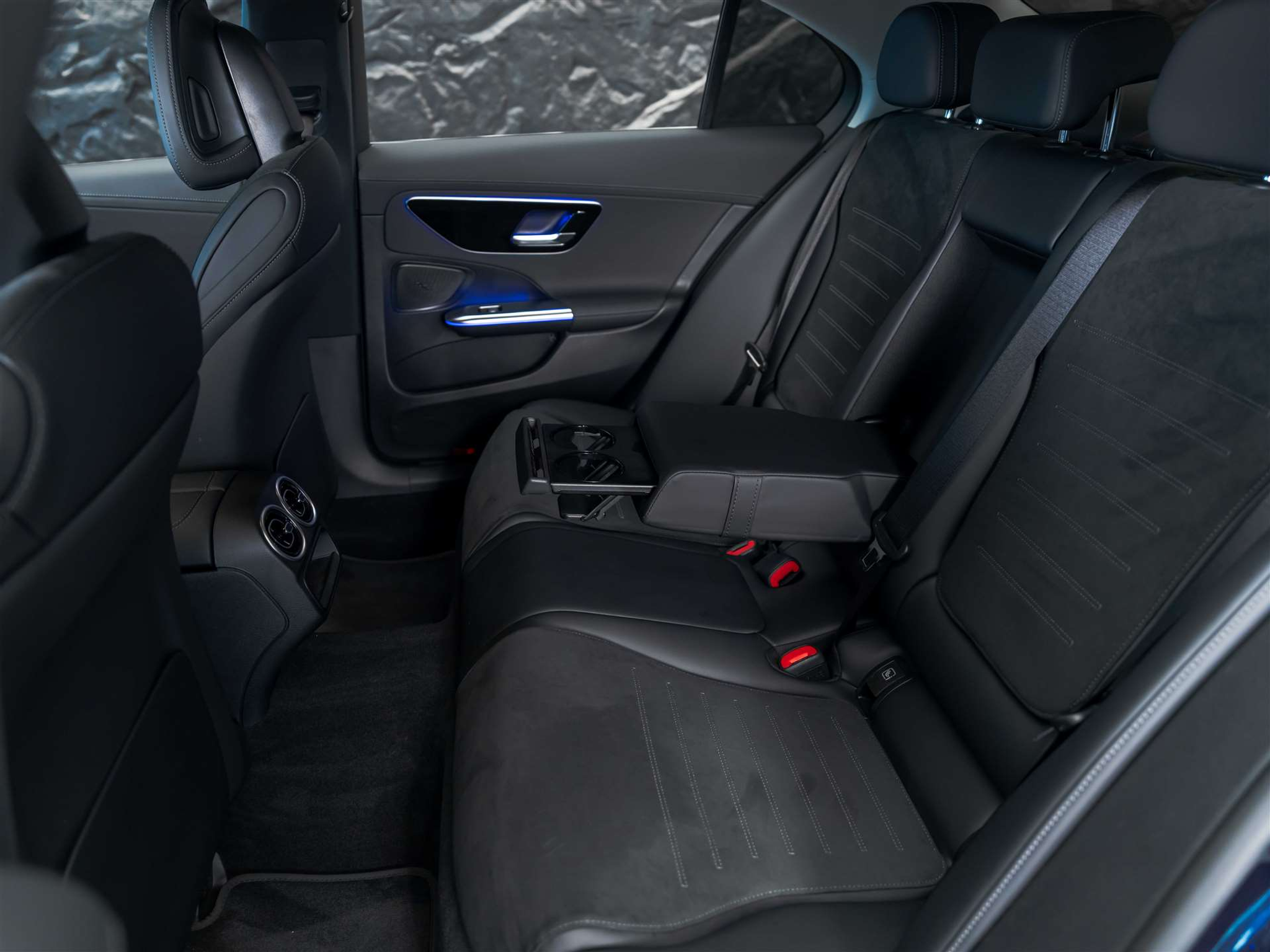 listing desktop thumbnail image 12