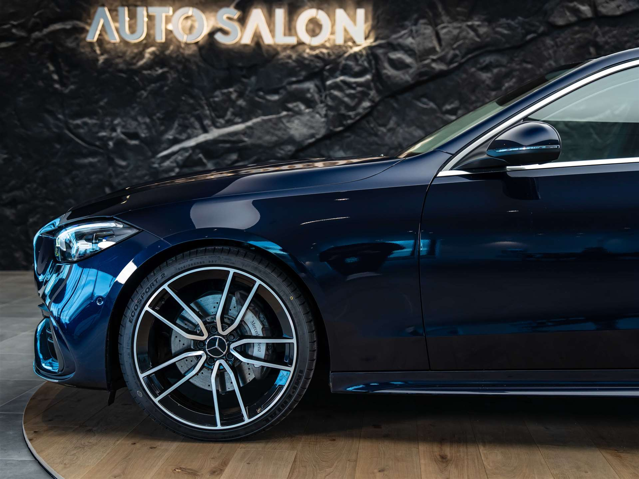 listing desktop thumbnail image 15