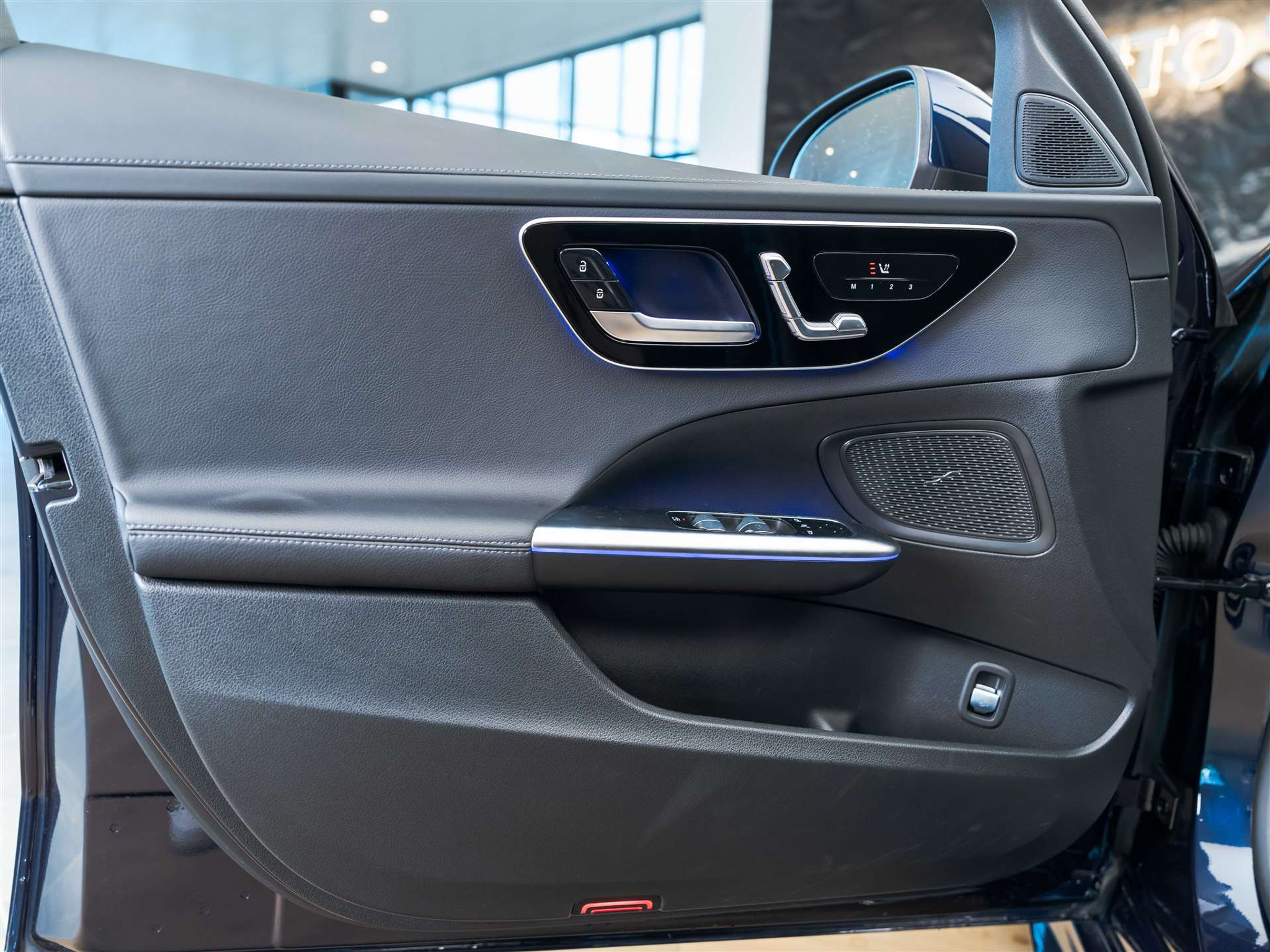 listing desktop thumbnail image 20