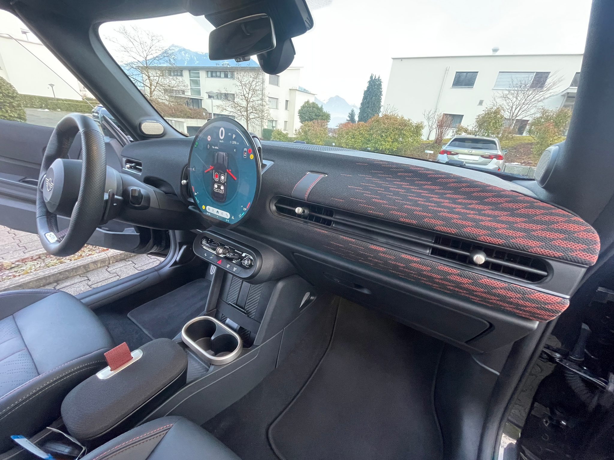 listing desktop thumbnail image 11