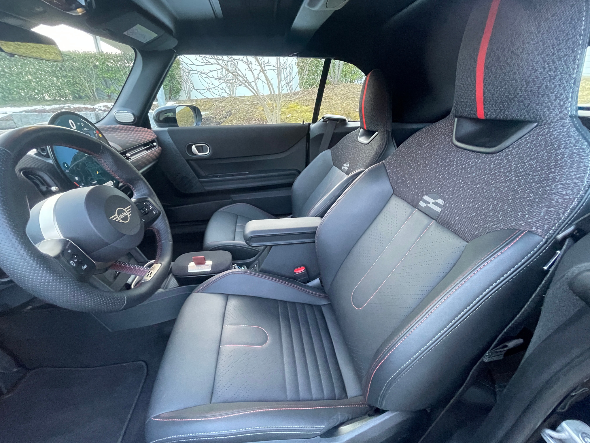 listing desktop thumbnail image 7