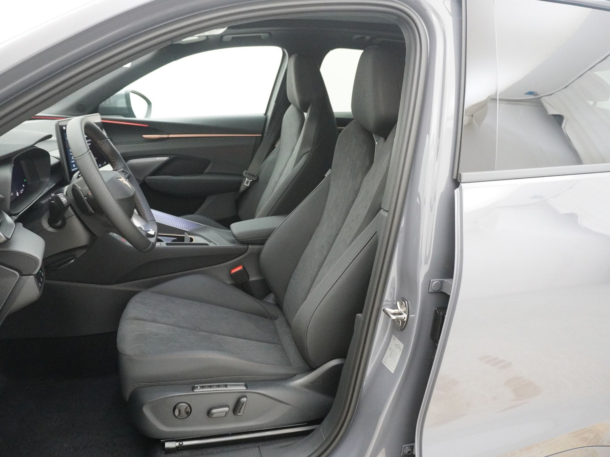 listing desktop thumbnail image 12