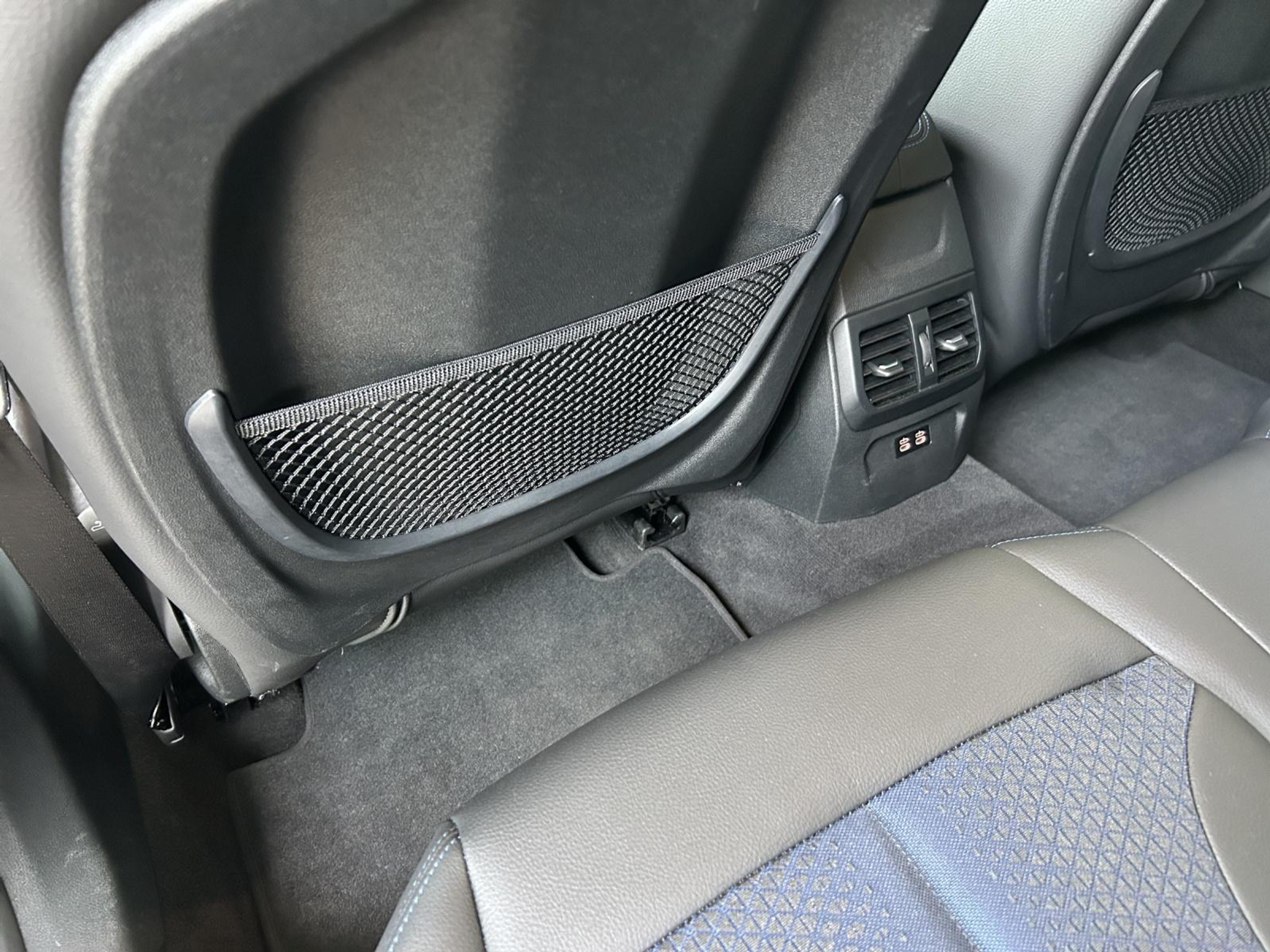 listing desktop thumbnail image 19