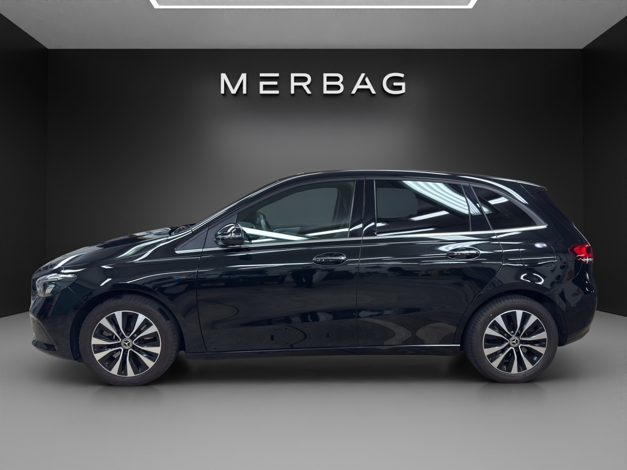 listing desktop thumbnail image 1