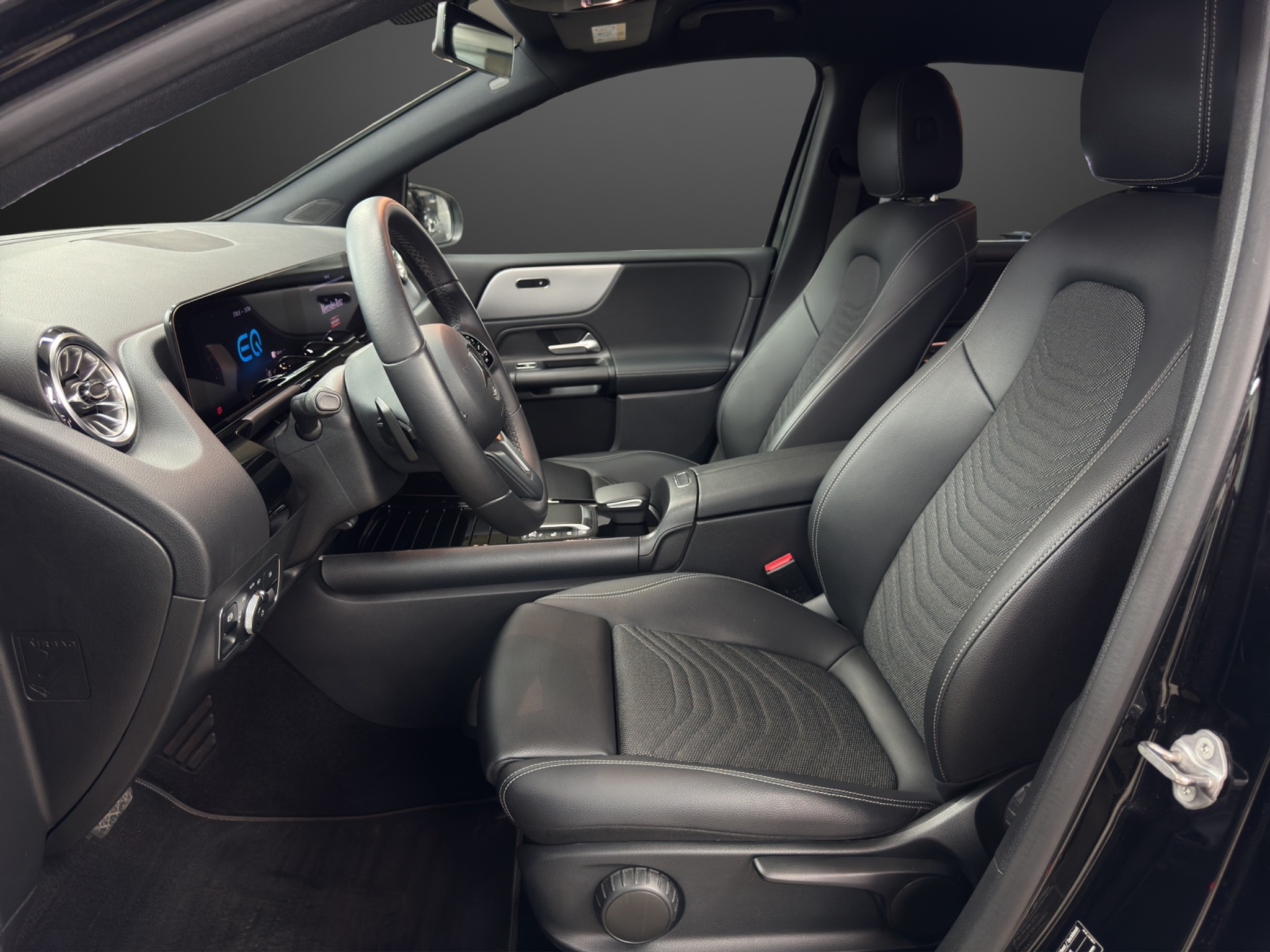 listing desktop thumbnail image 9