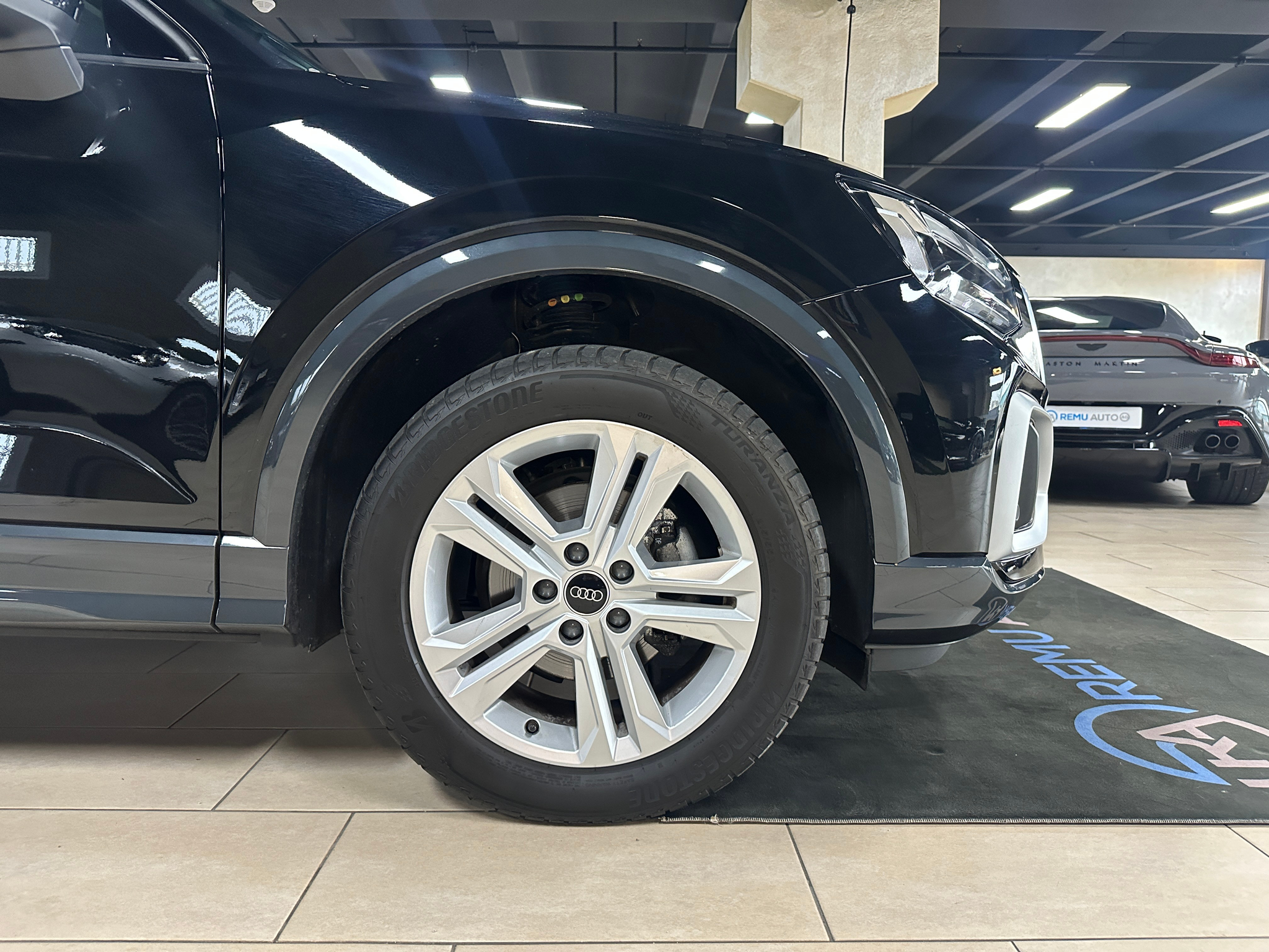 listing desktop thumbnail image 9