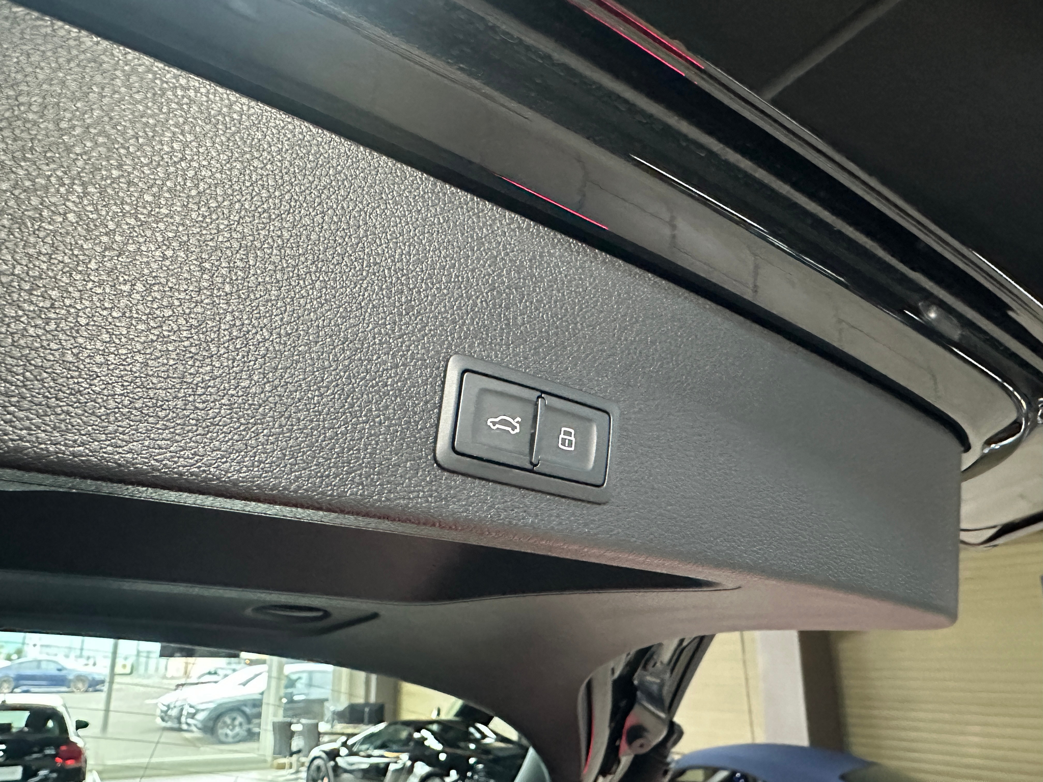 listing desktop thumbnail image 20