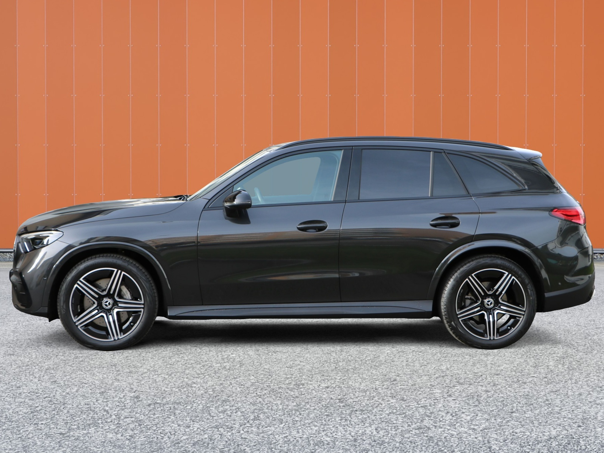 listing desktop thumbnail image 2