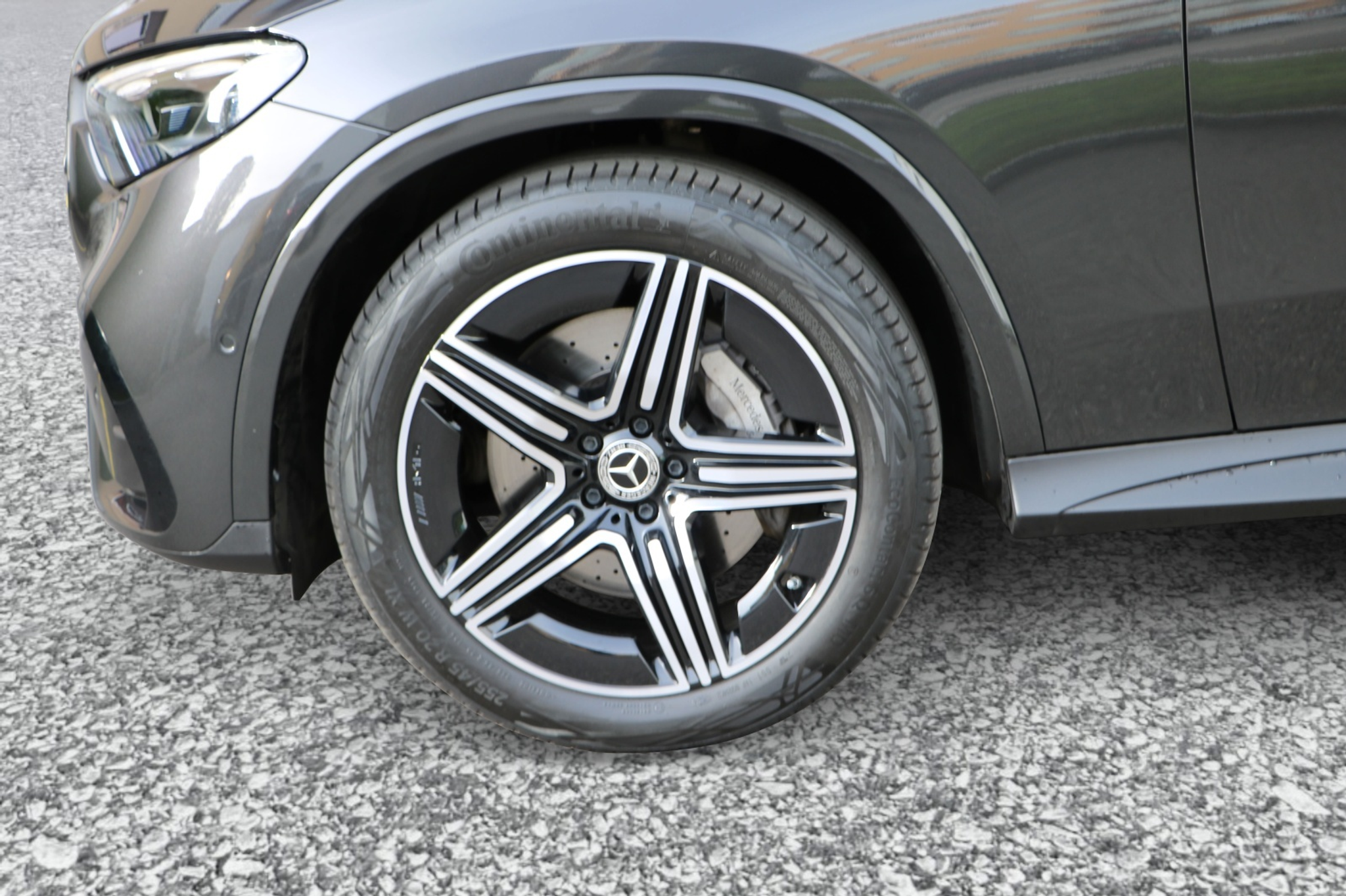 listing desktop thumbnail image 6