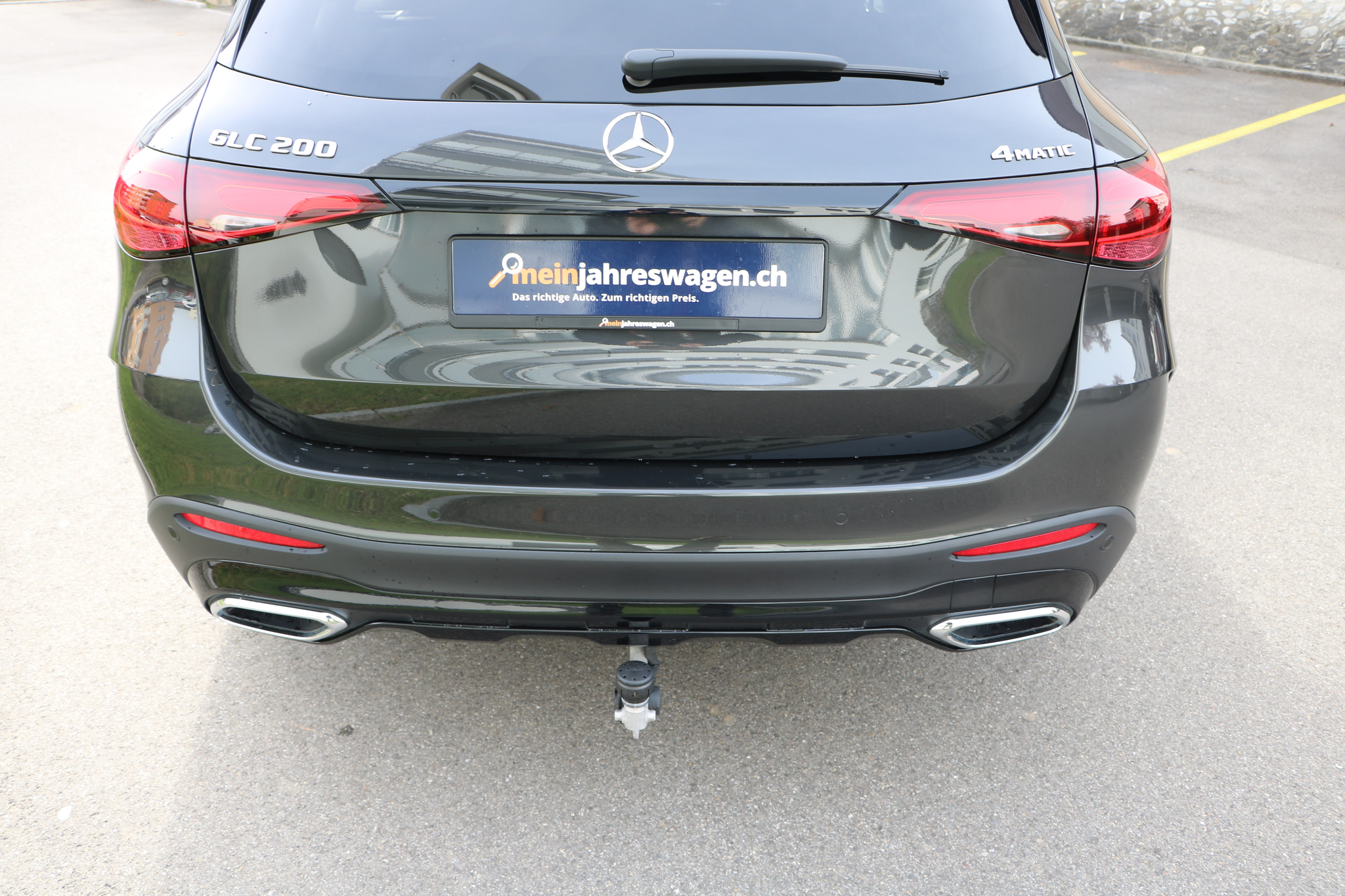 listing desktop thumbnail image 7