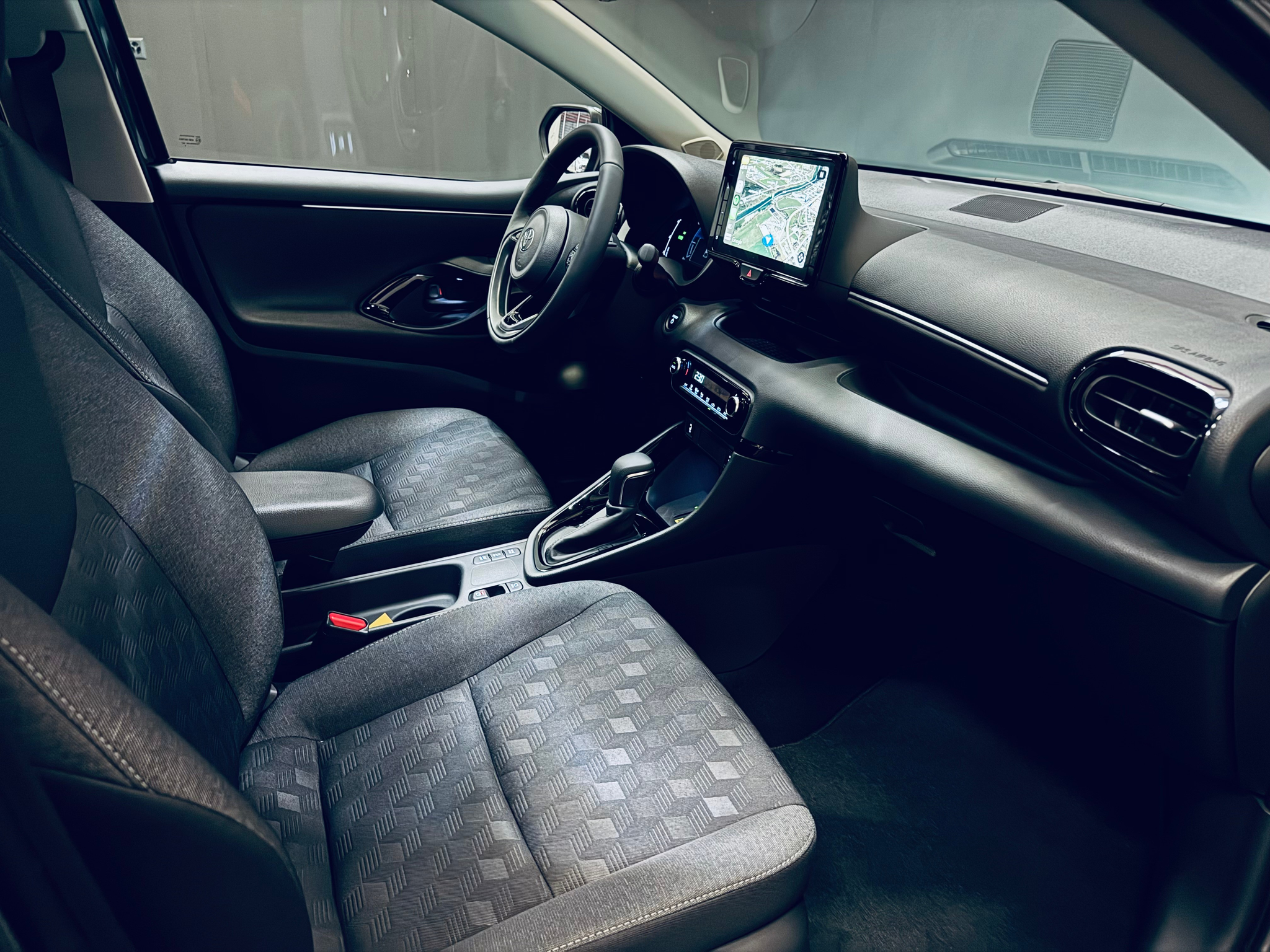 listing desktop thumbnail image 17