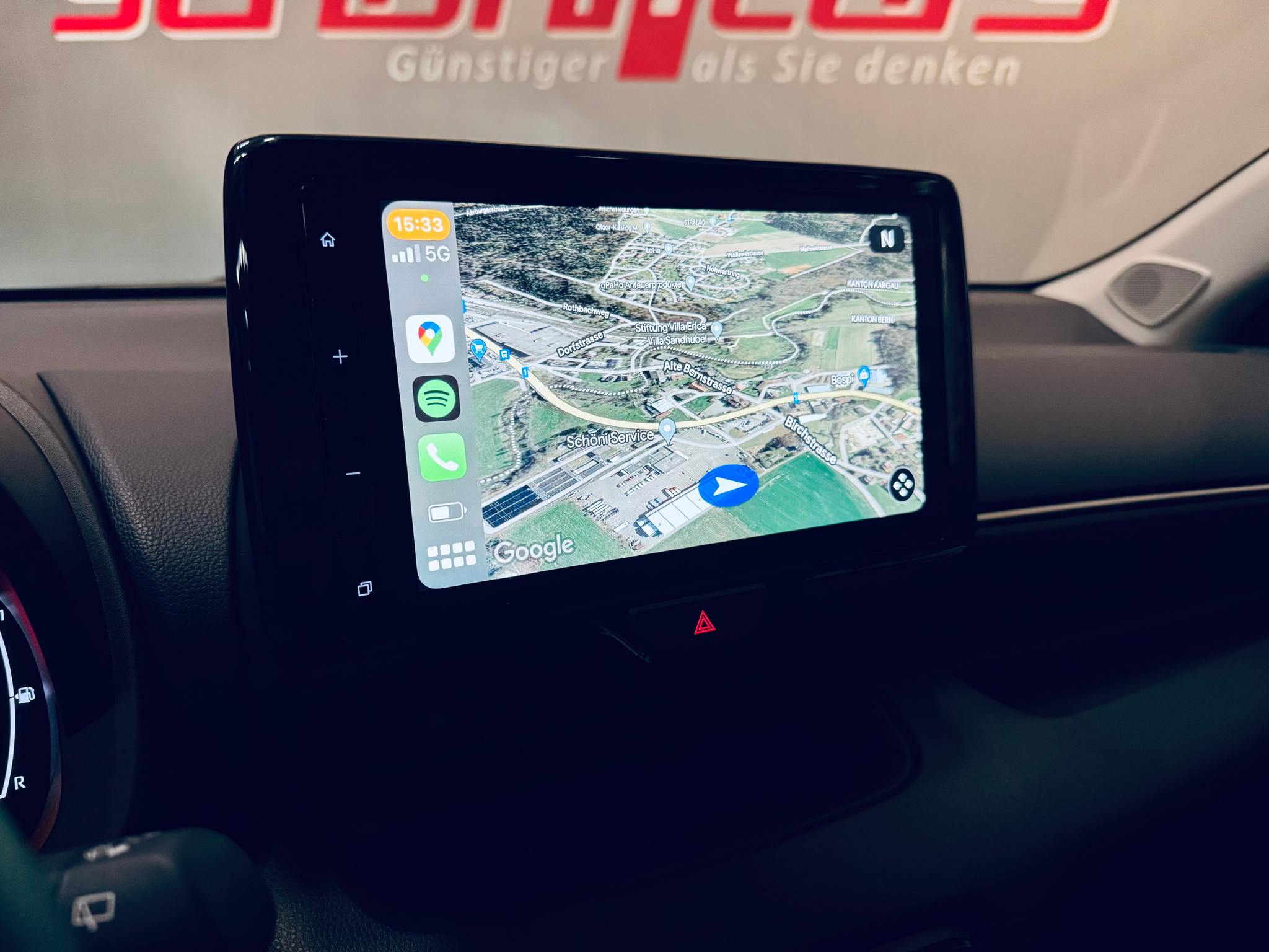 listing desktop thumbnail image 23