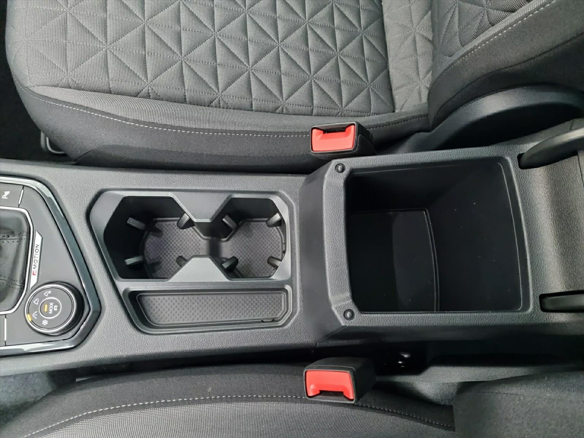 listing desktop thumbnail image 10