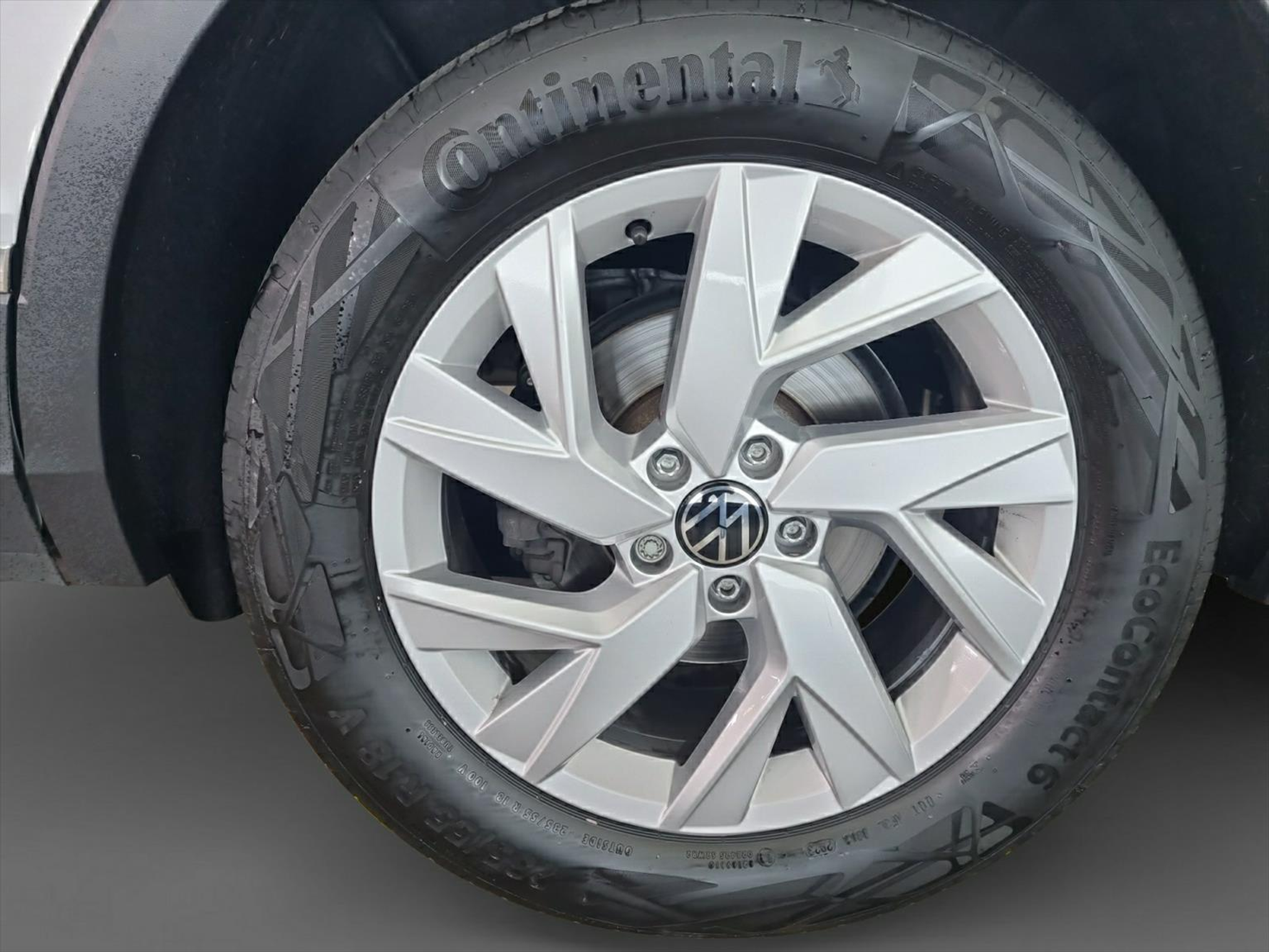 listing desktop thumbnail image 15