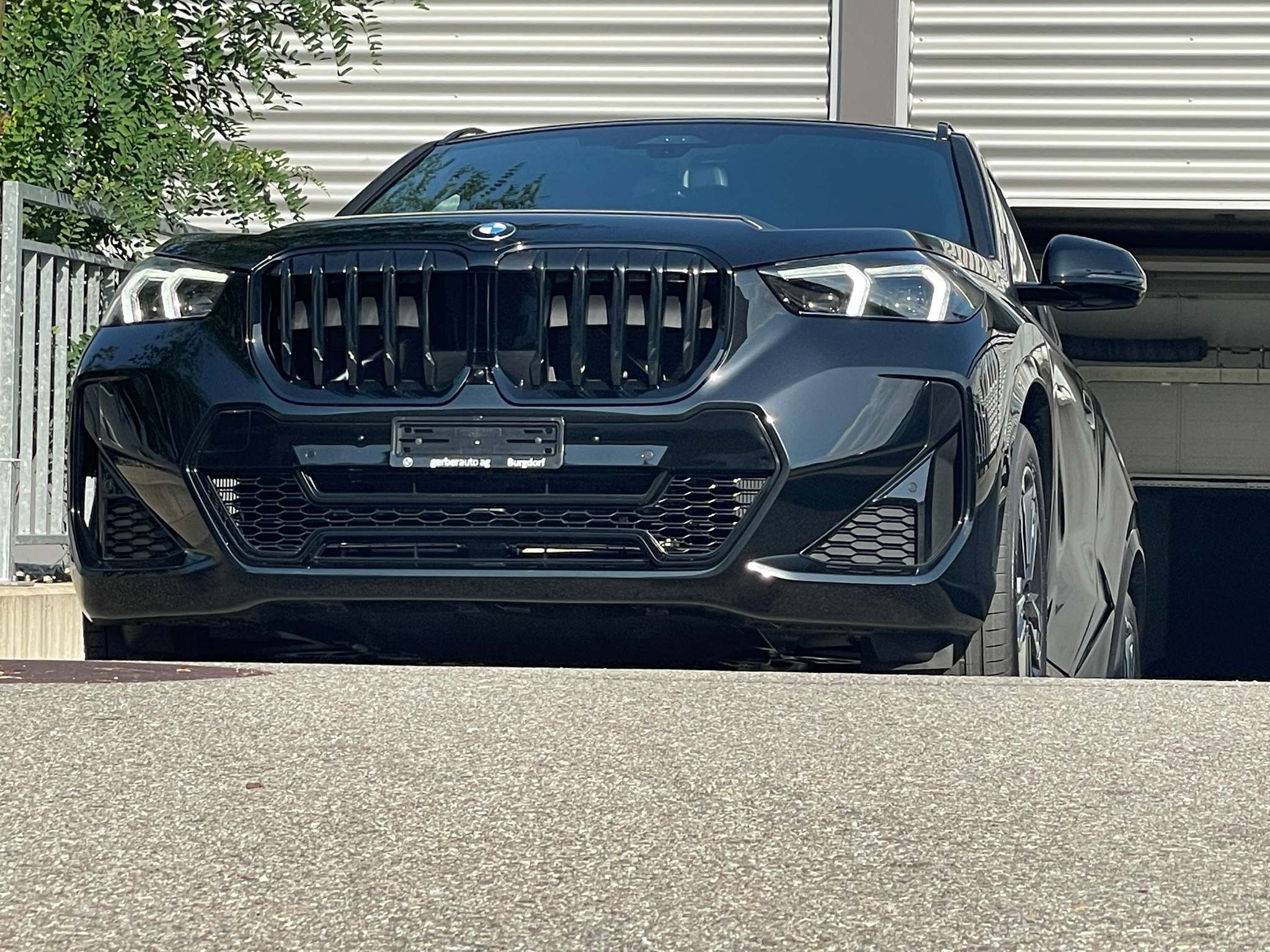 listing desktop thumbnail image 5