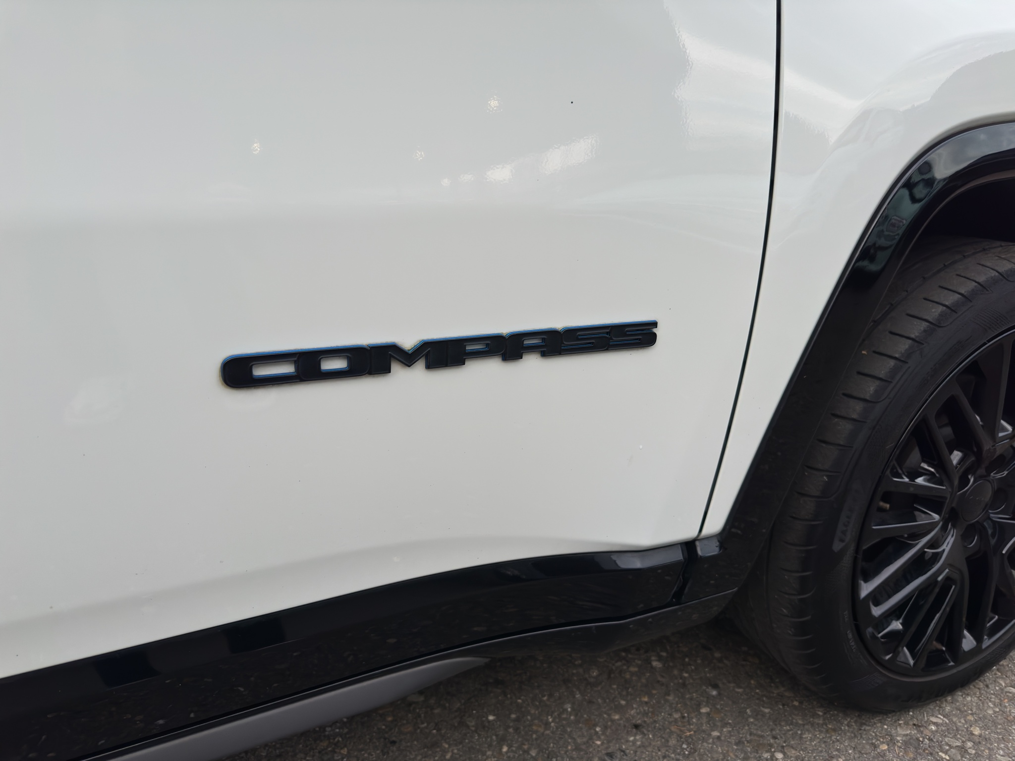 listing desktop thumbnail image 25