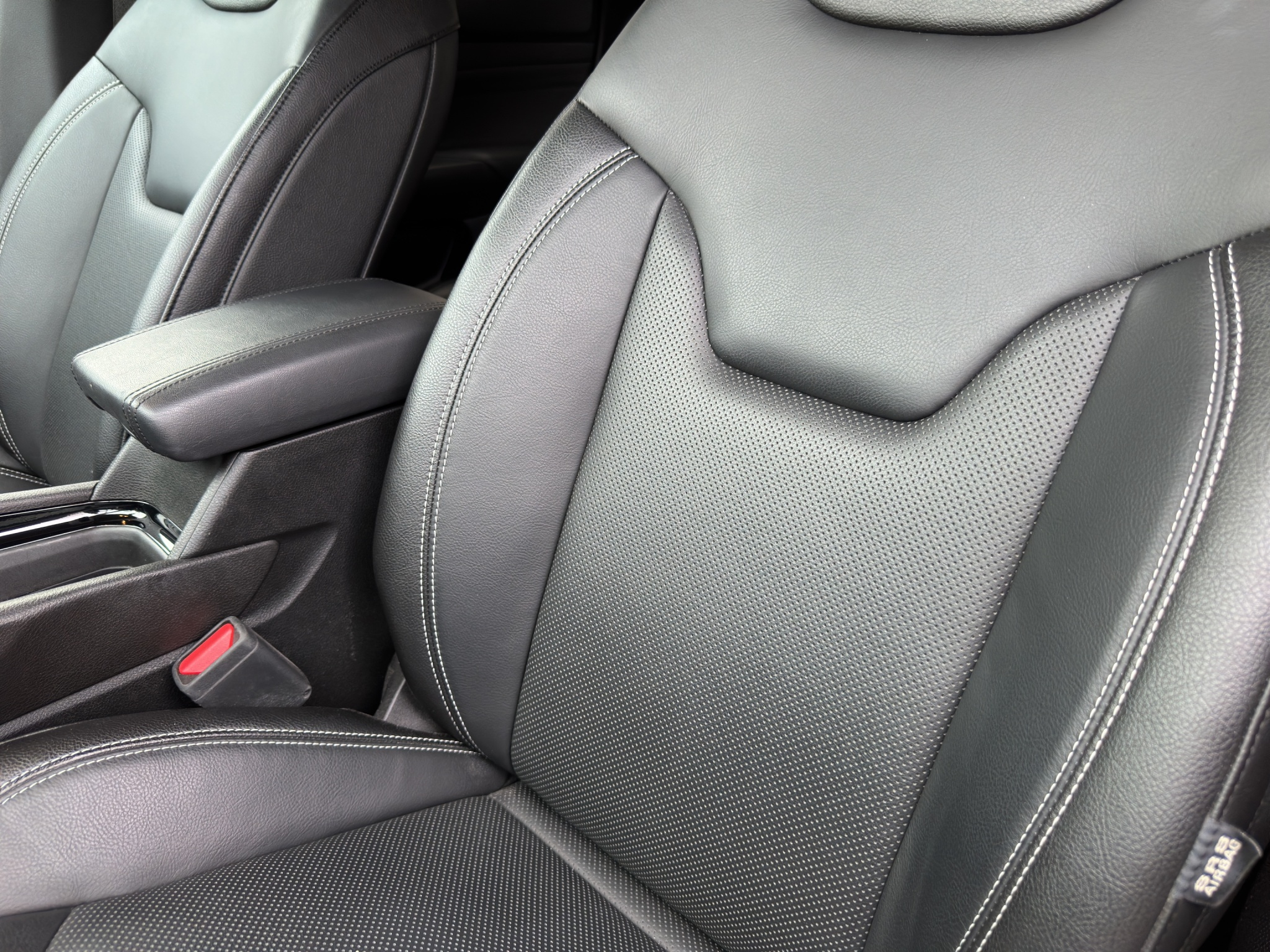 listing desktop thumbnail image 30